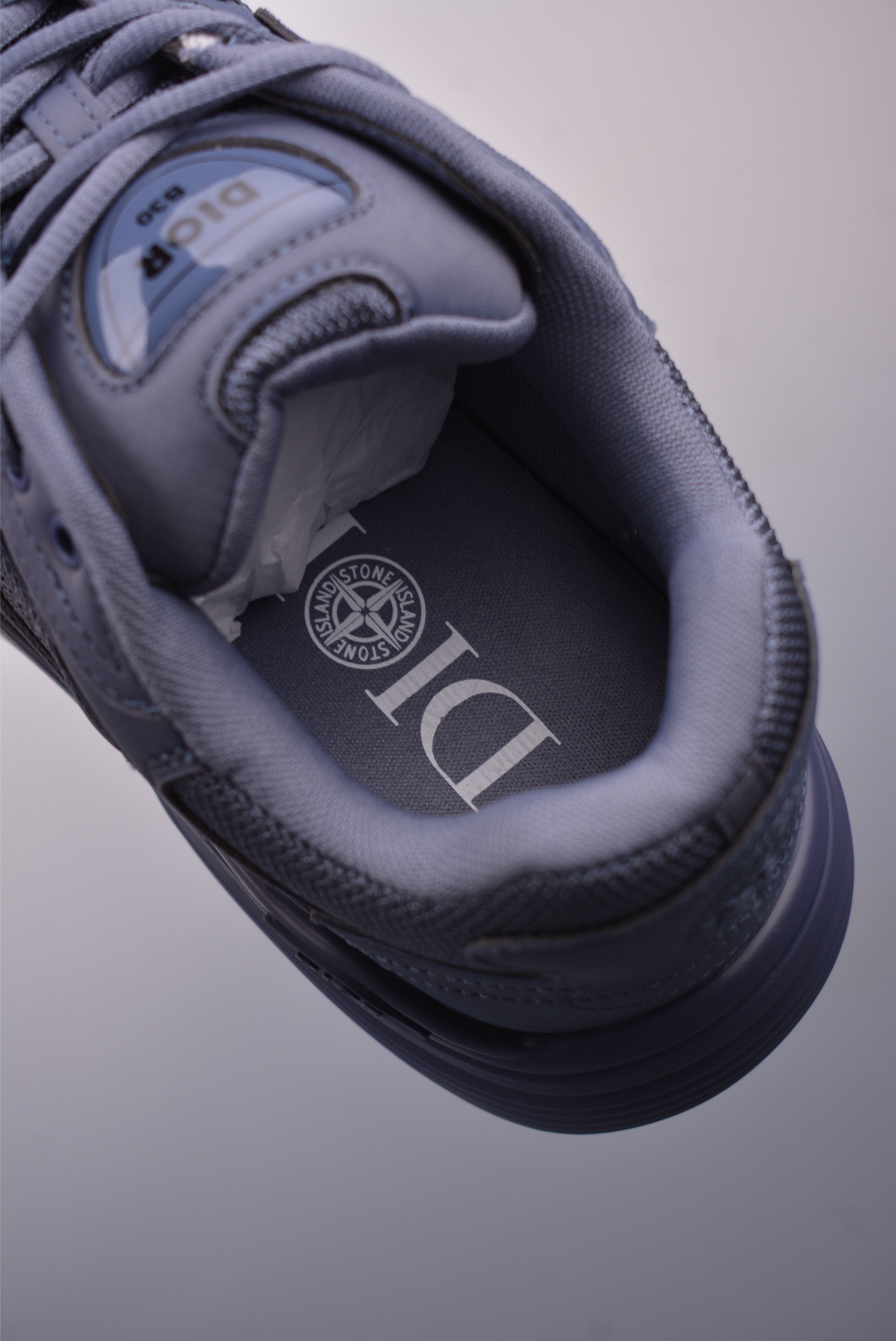 Dior B30 Casual Sneakers :Style, Comfort, and Iconic Design with CD30 Reflective Logo 9 i1748387247181 888 0 8
