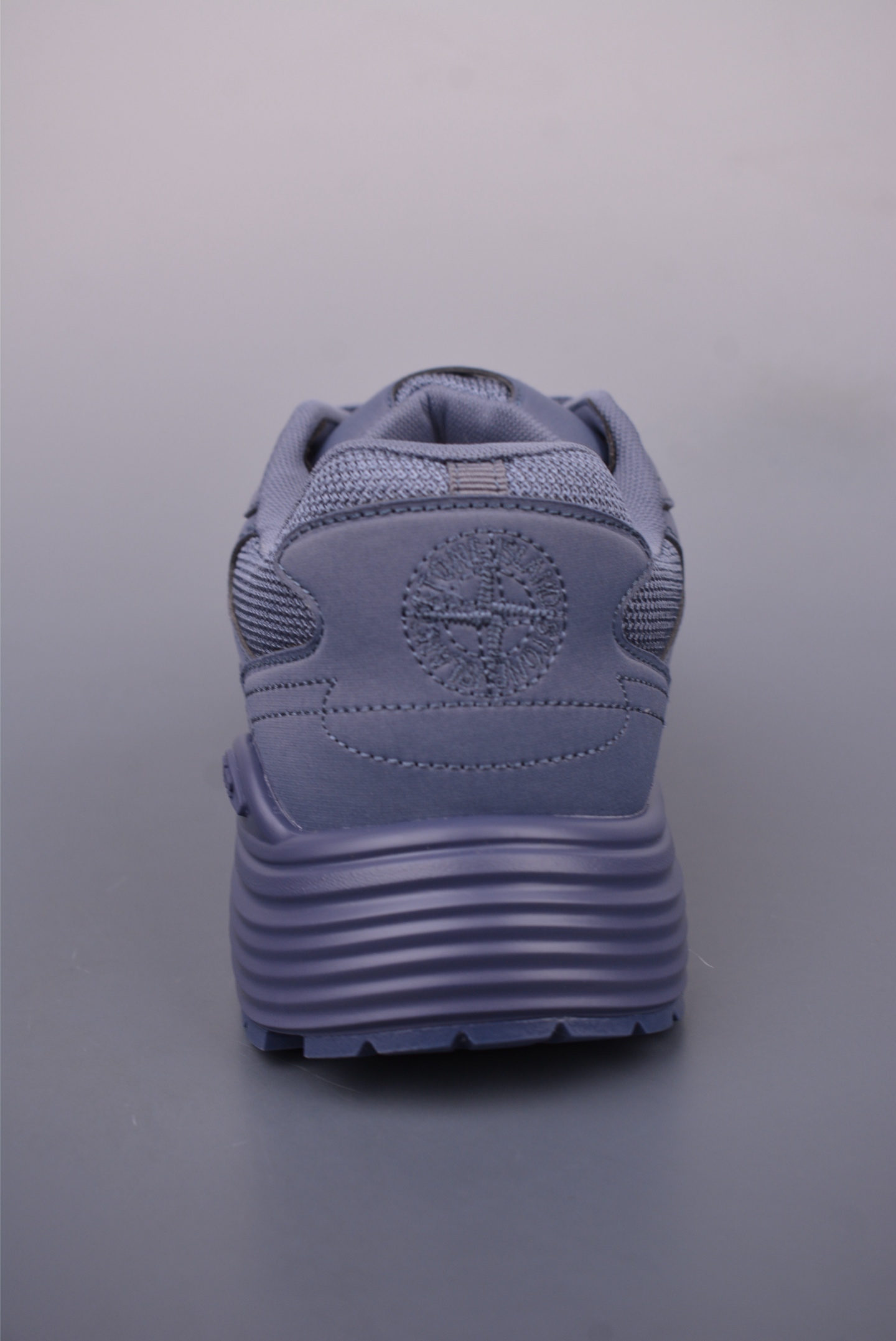Dior B30 Casual Sneakers :Style, Comfort, and Iconic Design with CD30 Reflective Logo 4 i1748387249129 1158 0 3