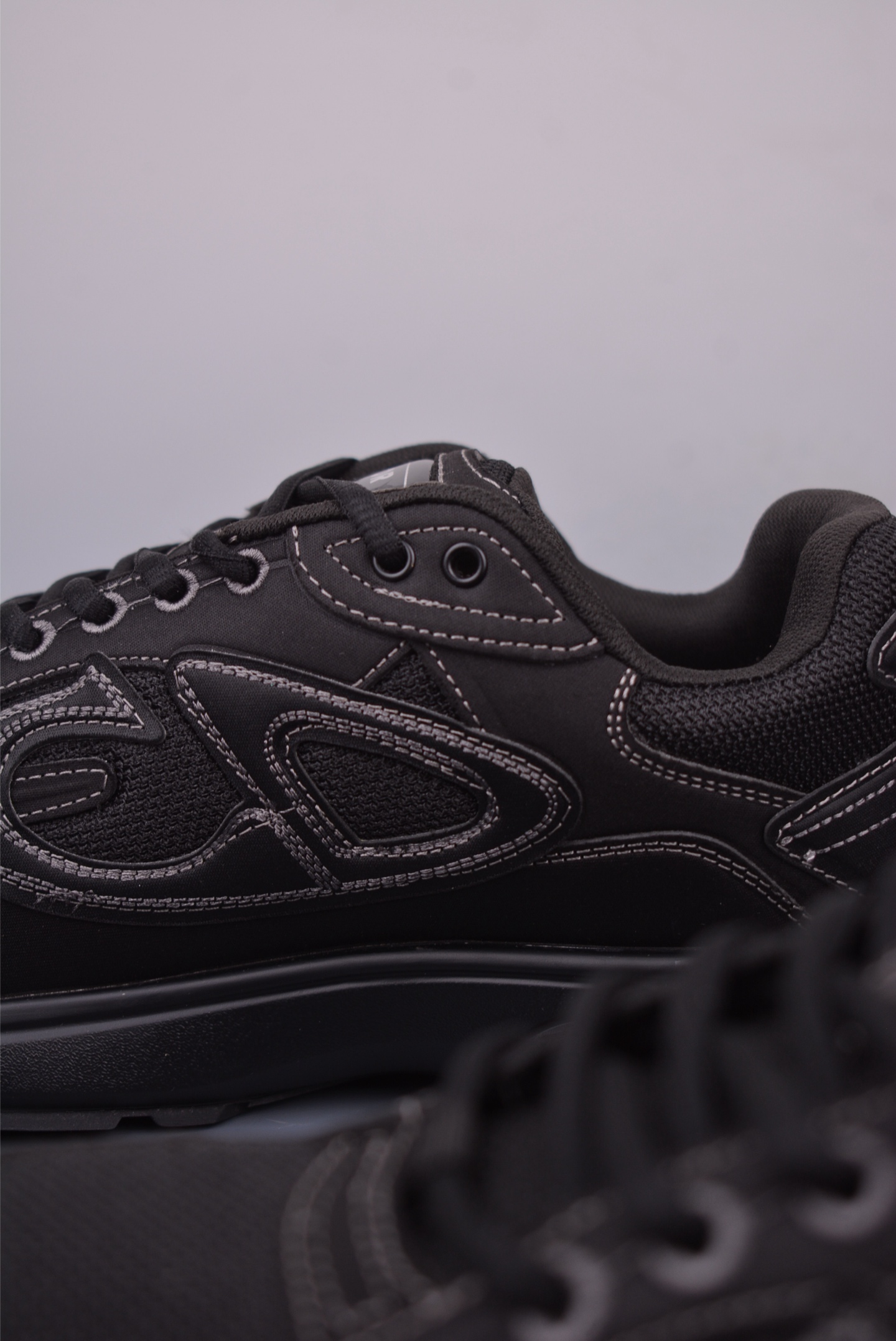 Dior B30 Black Mesh & Tech Fabric Sneakers with Reflective 'CD30' Signature 9 i1748387268964 5292 0 7