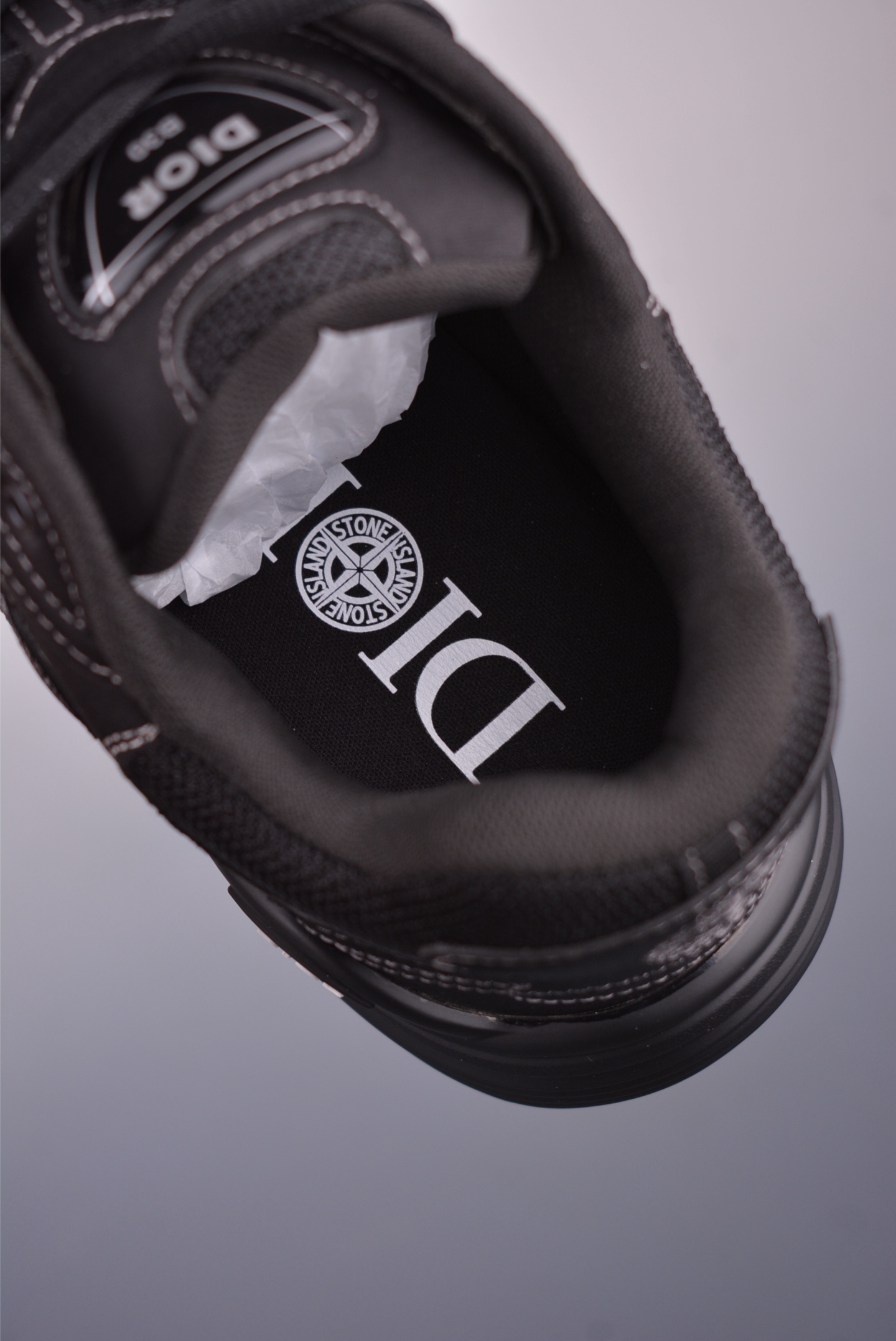 Dior B30 Black Mesh & Tech Fabric Sneakers with Reflective 'CD30' Signature 10 i1748387269057 2948 0 8