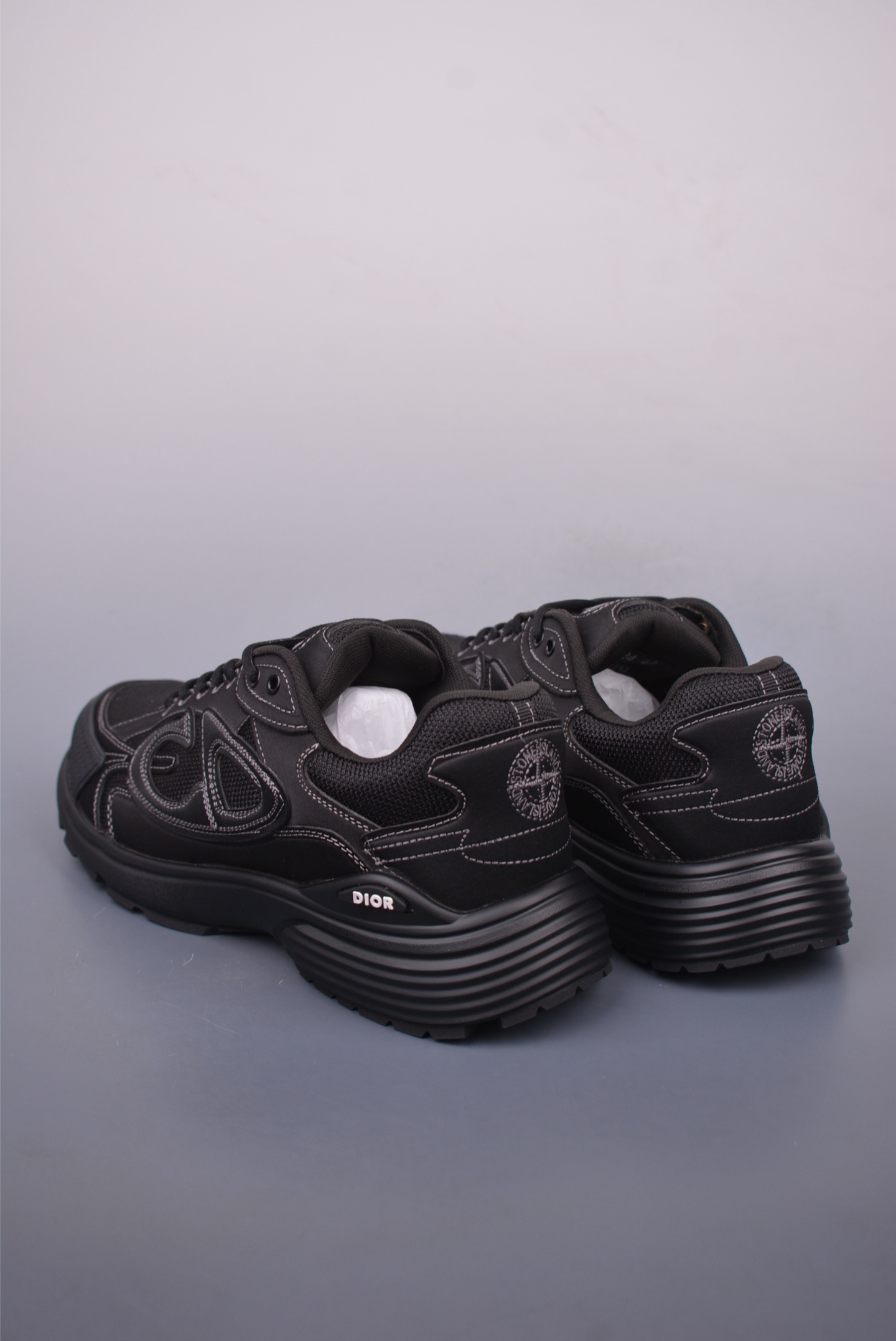 Dior B30 Black Mesh & Tech Fabric Sneakers with Reflective 'CD30' Signature 3 i1748387271653 3972 0 1