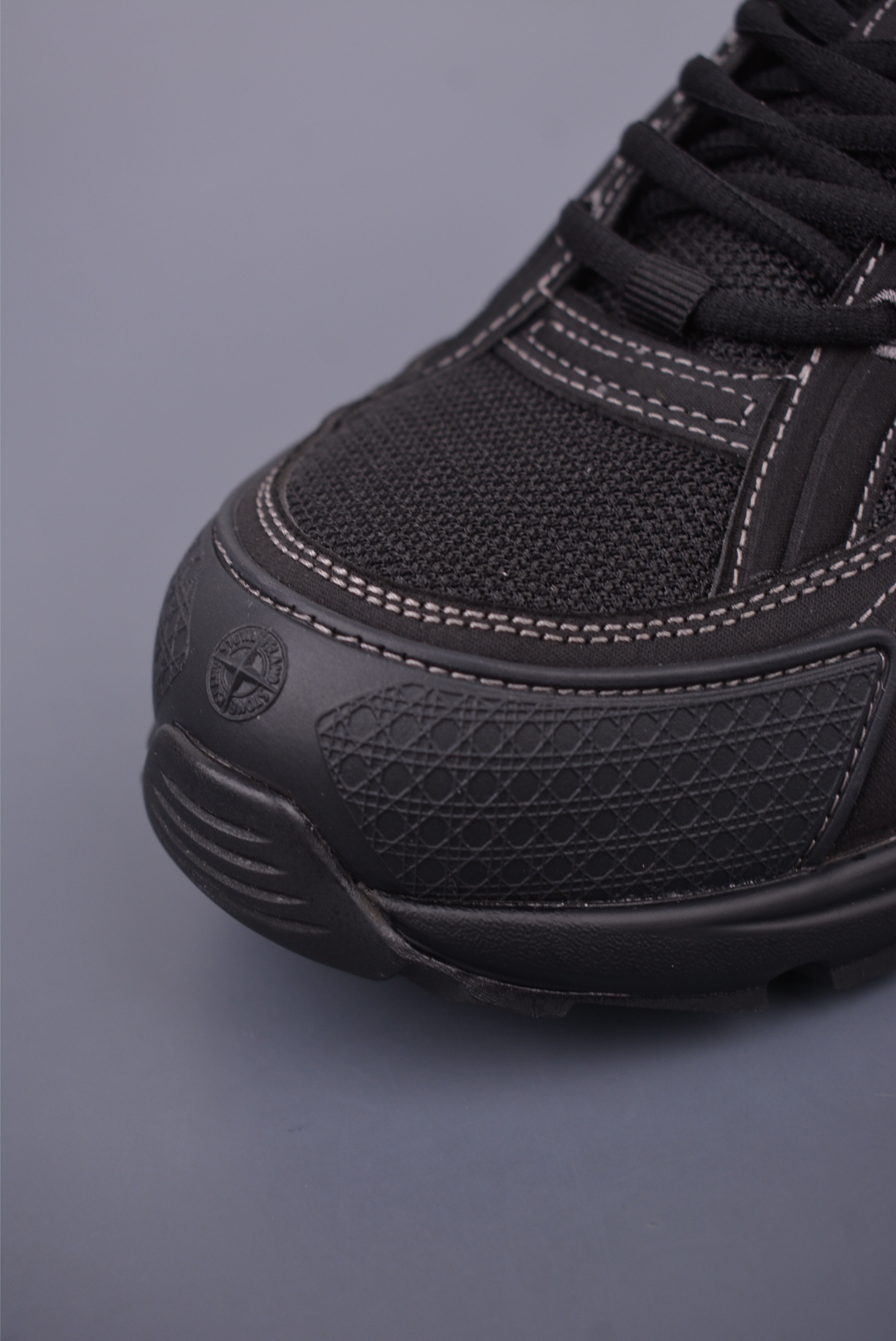 Dior B30 Black Mesh & Tech Fabric Sneakers with Reflective 'CD30' Signature 7 i1748387271690 4525 0 5
