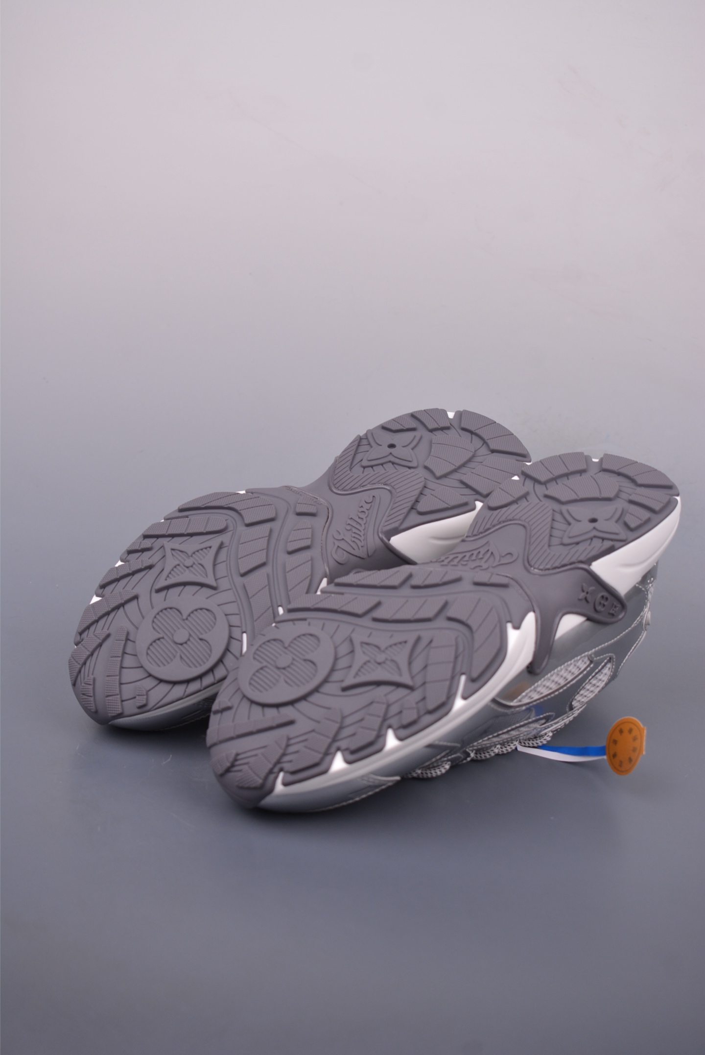 Louis Vuitton Olympia Silver Sneakers - Breathable Mesh Design & Comfort 4 i1748387920333 4299 0 2