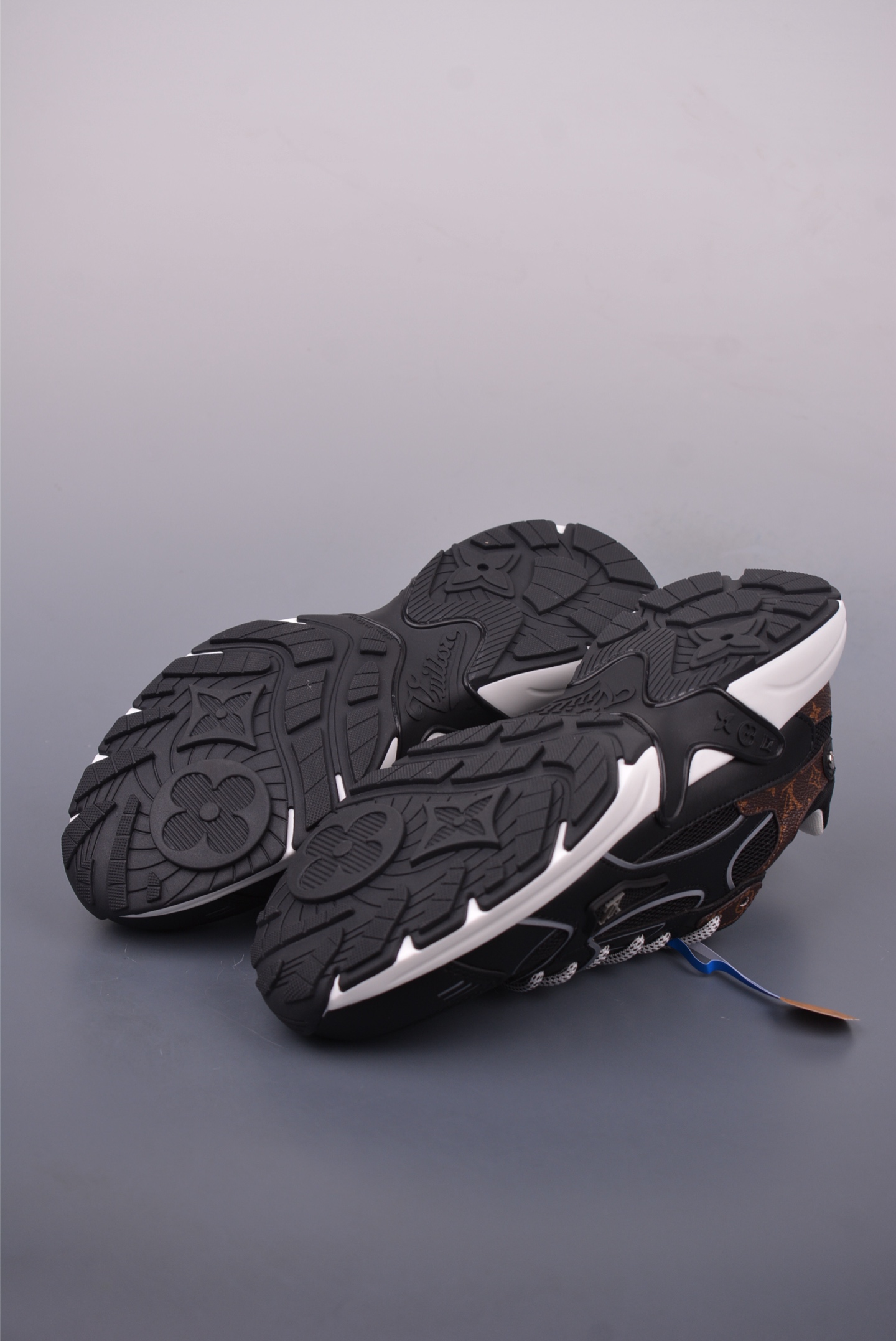 Louis Vuitton Olympia Sneakers - Black Mesh Design for Breathable Comfort 4 i1748387942399 88 0 2