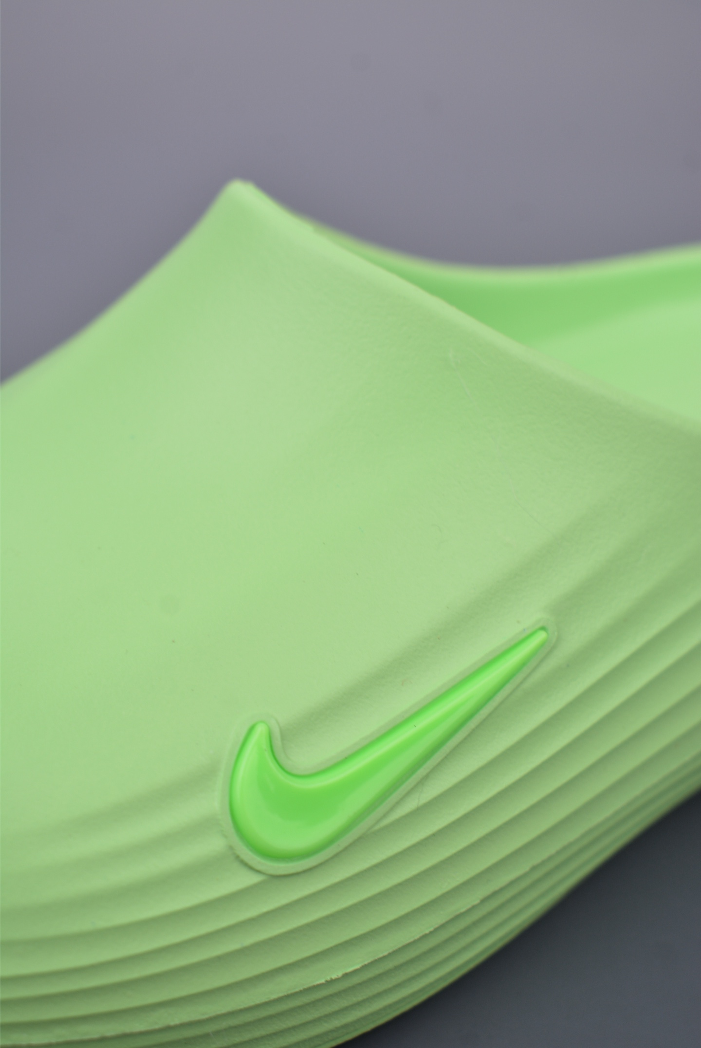 Nike ReactX Rejuven8 耐克夏日穿搭凉鞋 HV4479-700