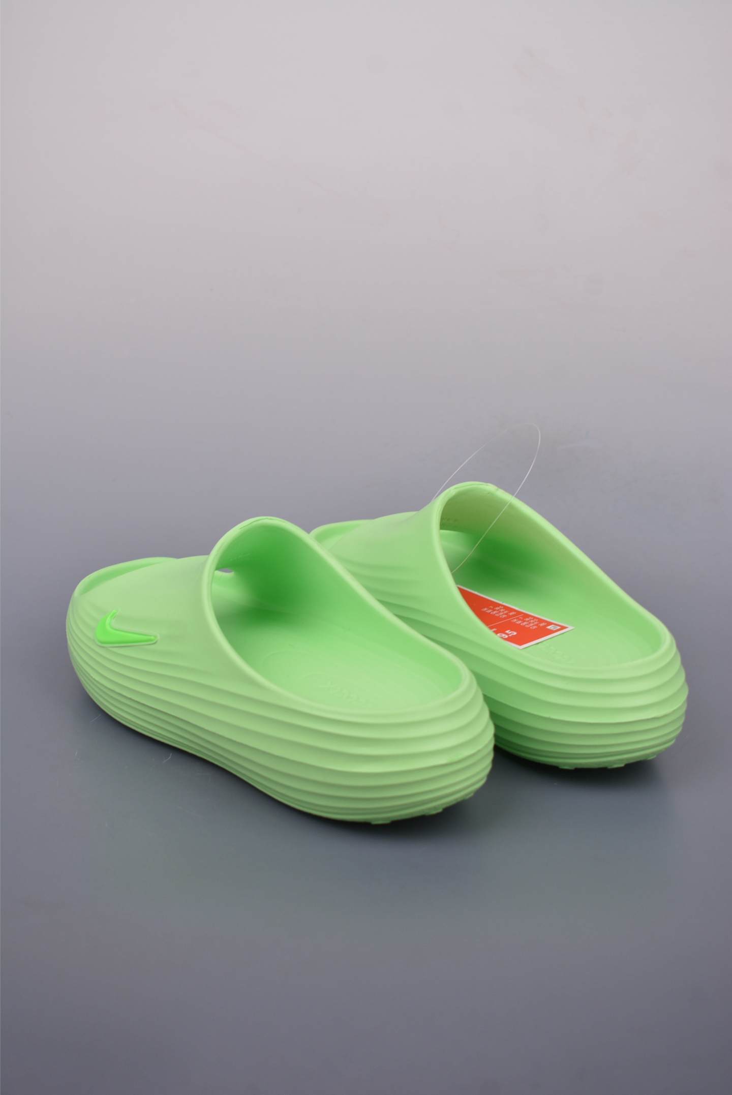 Nike ReactX Rejuven8 耐克夏日穿搭凉鞋 HV4479-700