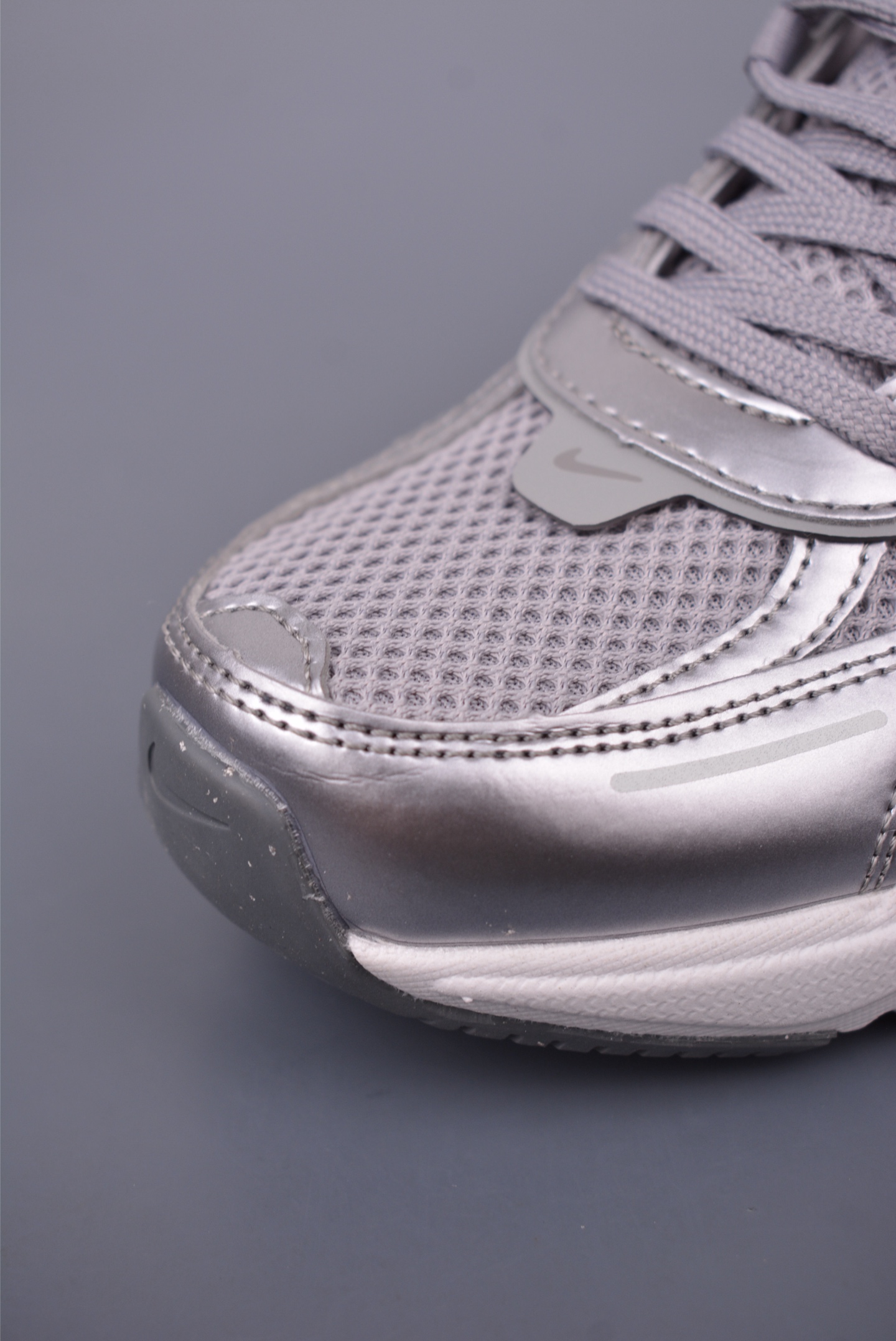 Nike V2K Runtekk Retro Low-Top Running Shoes - Cushioned, Breathable, Stylish 7 i1748467780776 6986 0 5