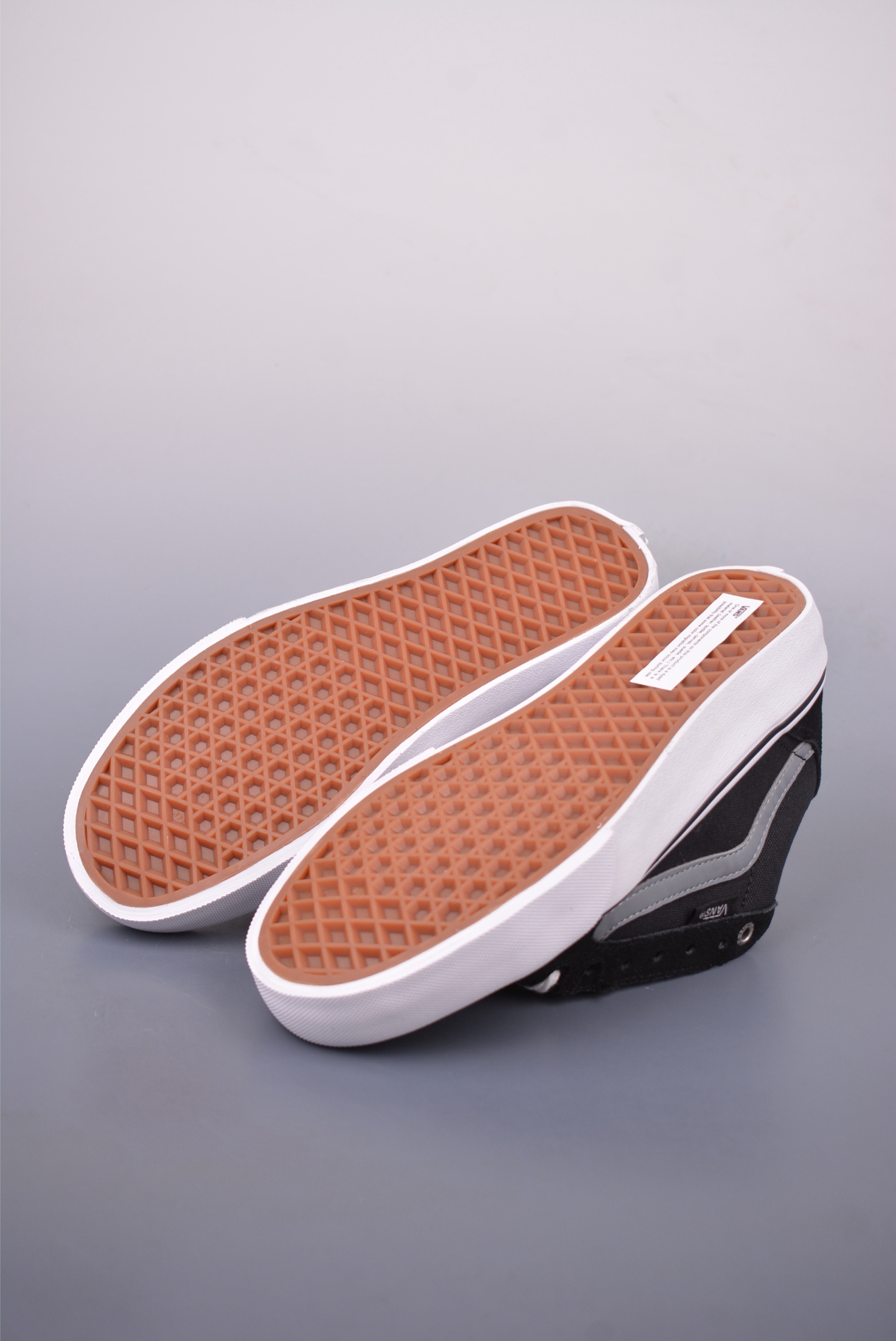 Vans Old Skool Faulkner 黑灰 防滑轻便低帮休闲滑板鞋 VN0A34A4MKI