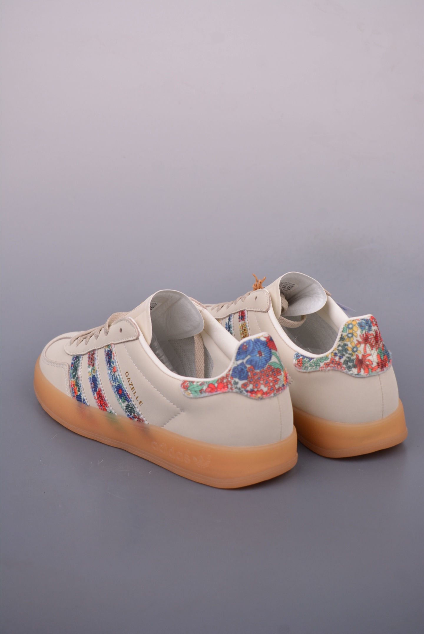 Adidas Originals Gazelle Indoor Floral Low-Top Sneakers - JH73702622 3 i1748468059097 2760 0 1