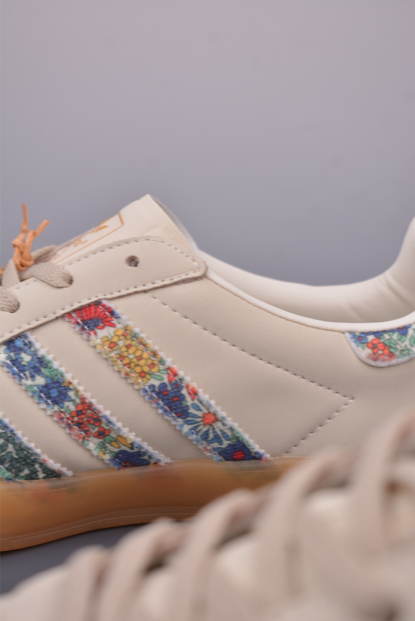 Adidas Originals Gazelle Indoor Floral Low-Top Sneakers - JH73702622 9 i1748468059102 7227 0 7
