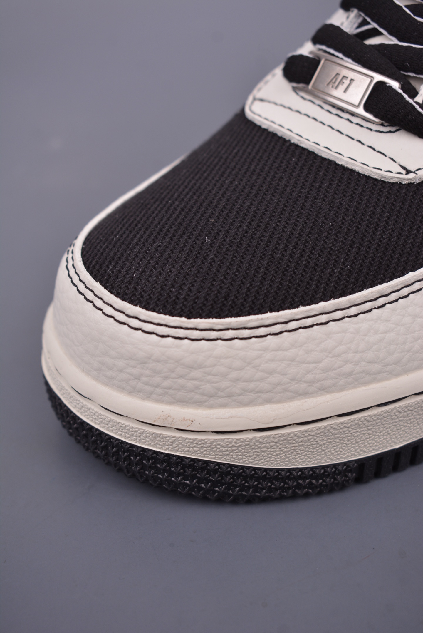 Nike Air Force 1 Low 灰白黑 SC9207-537