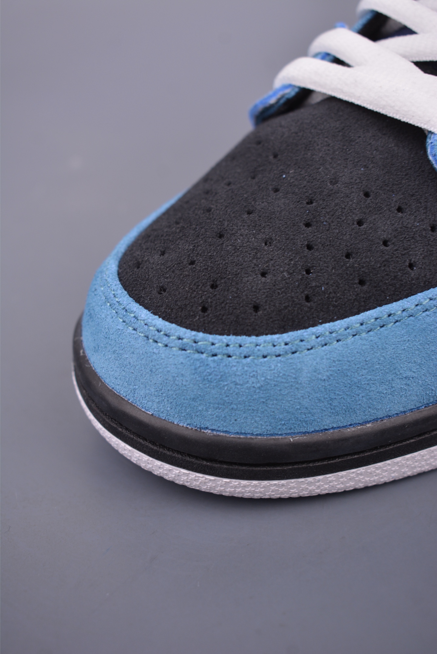 Nike SB Dunk Low Black Blue Canvas Premium Sneakers - Comfortable and Stylish 6 i1748469639688 310 0 5