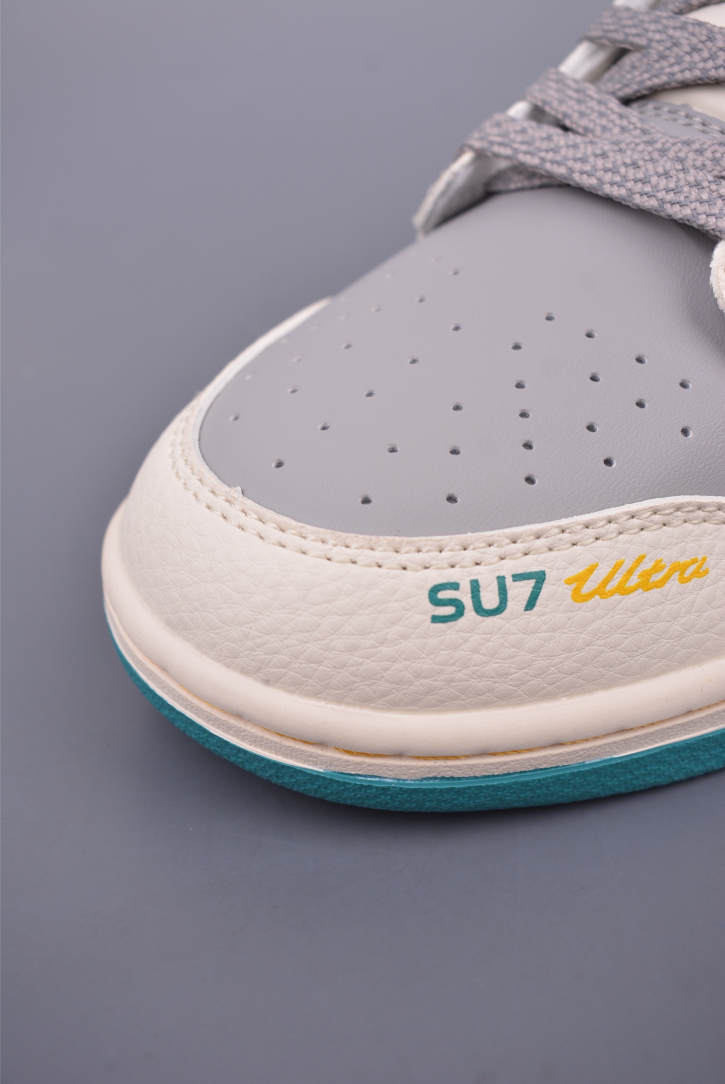 Nike SB Dunk Low 小米SU7联名 SS1168-207