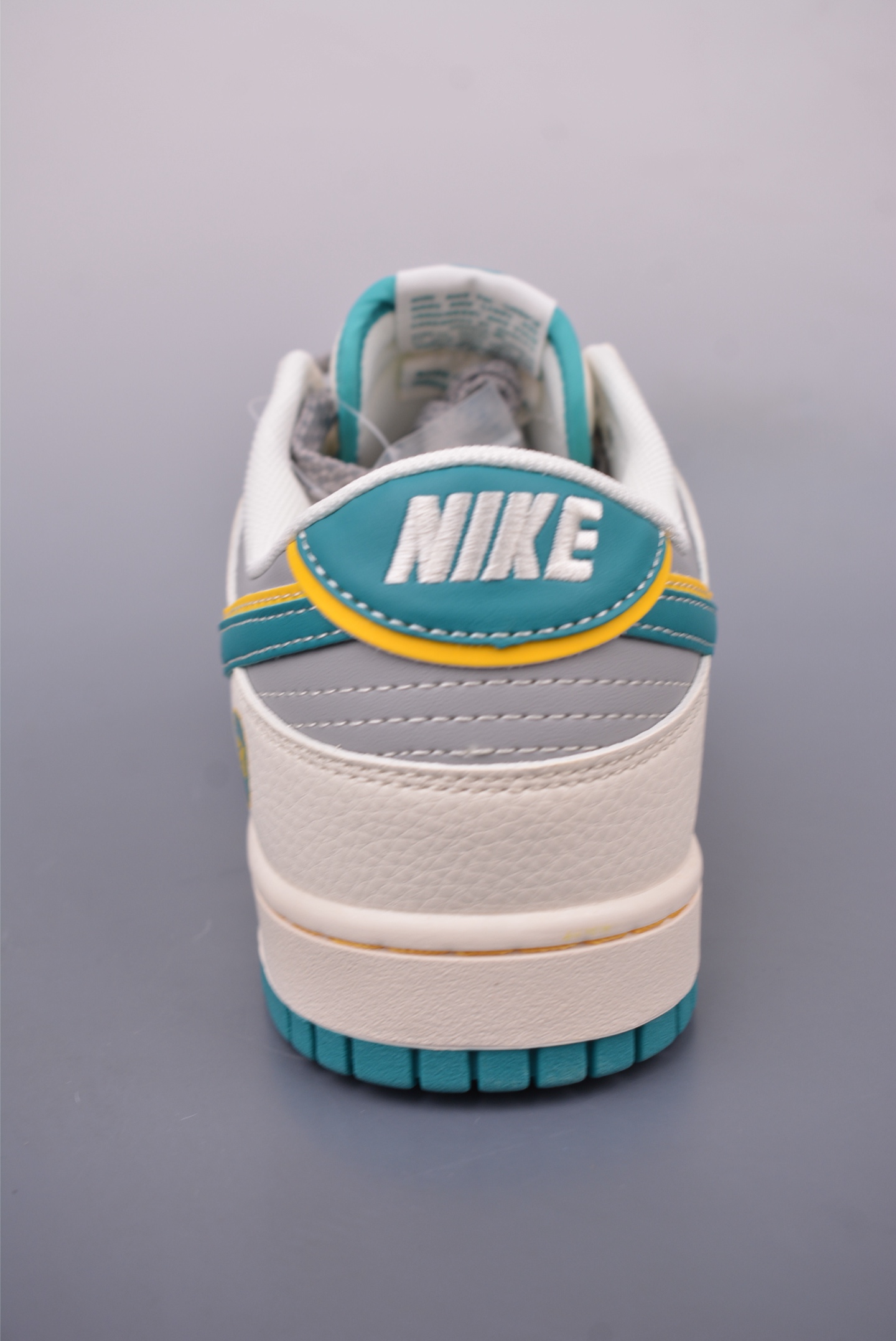 Nike SB Dunk Low 小米SU7联名 SS1168-207