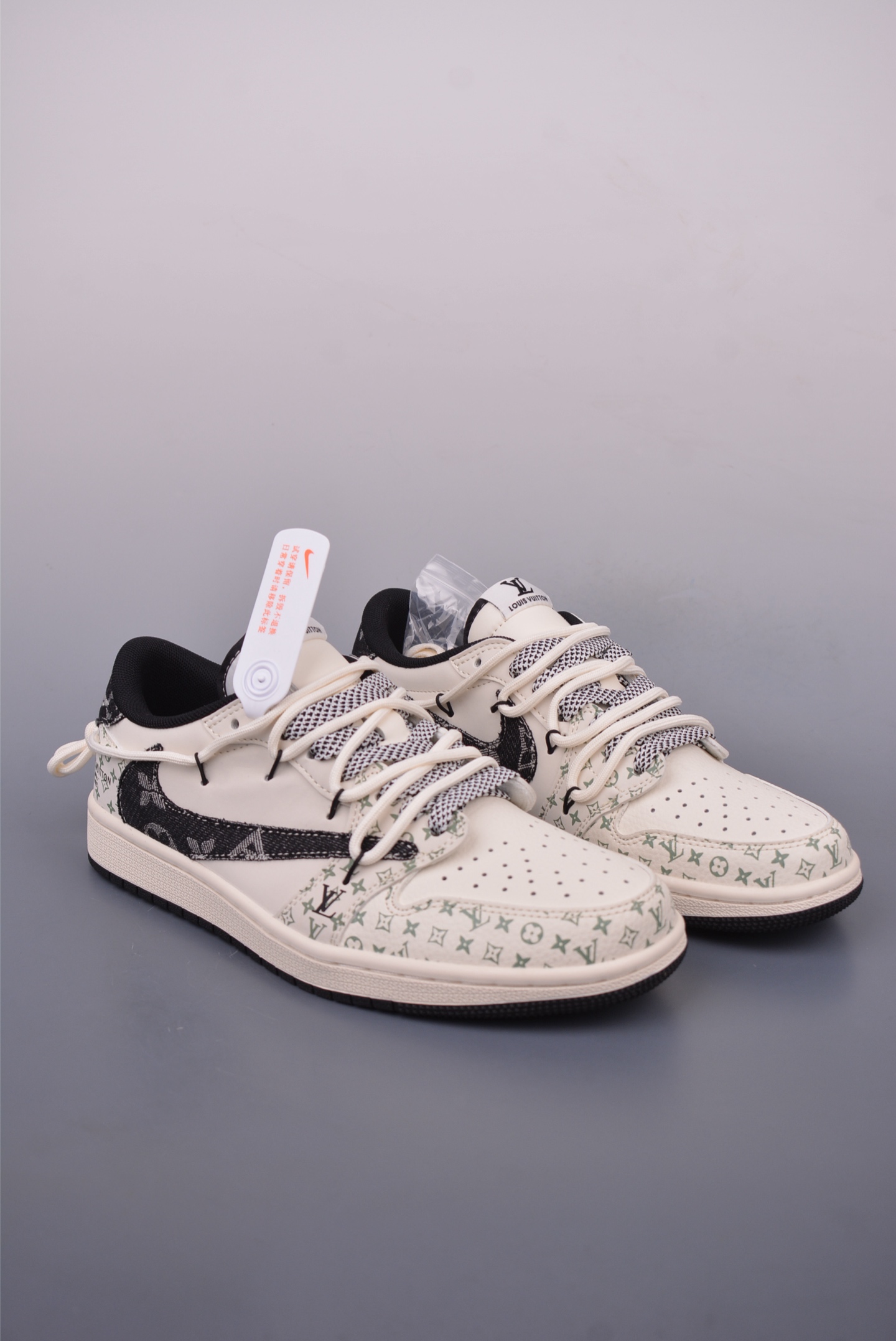 Fragment Travis Scott Louis Vuitton Air Jordan 1 Low Sneakers 2 i1748469747788 9967 0 0