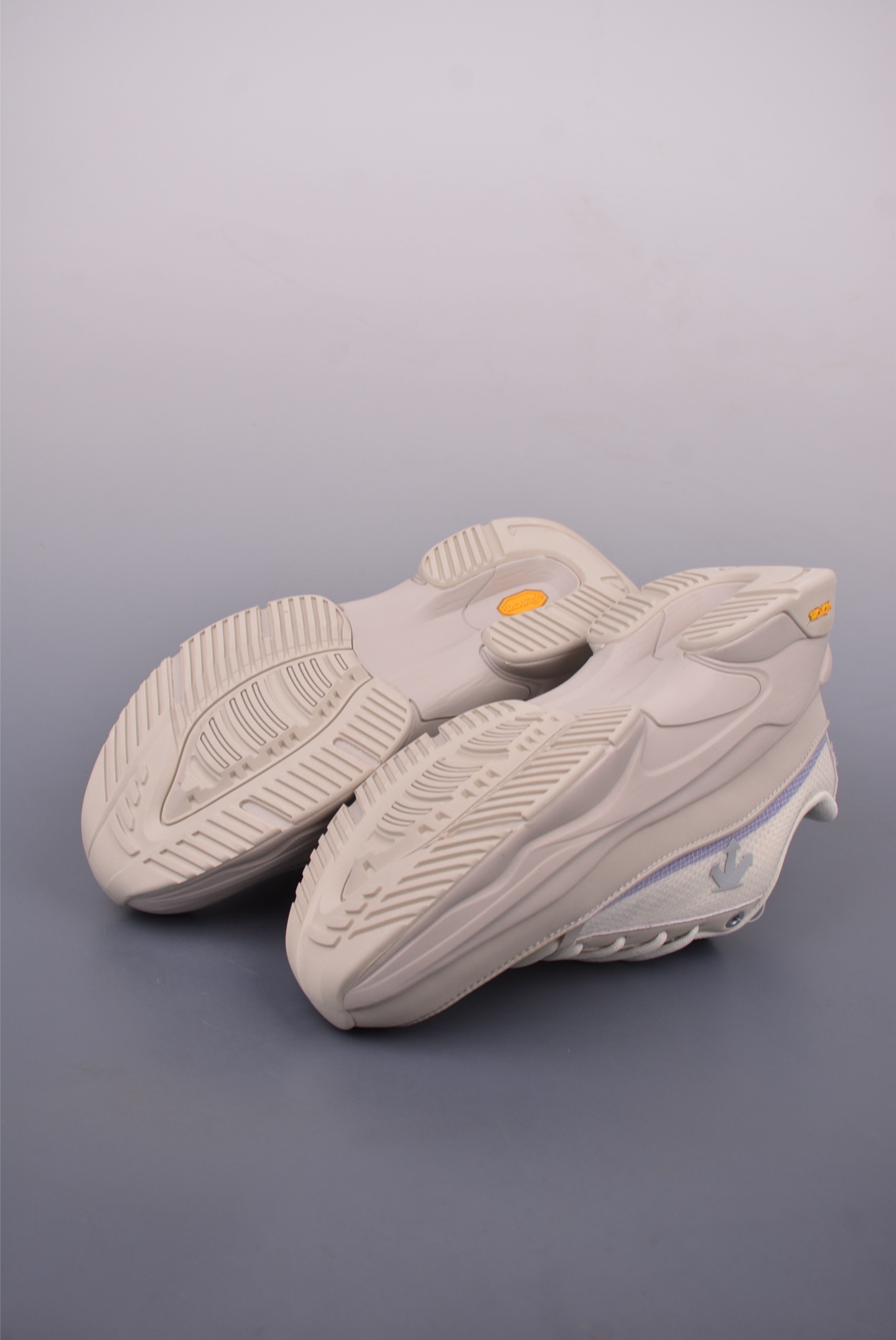 Descente Dualis AP Lightweight Cushioned Breathable Fashion Sneakers 3 i1748469857002 4784 0 2