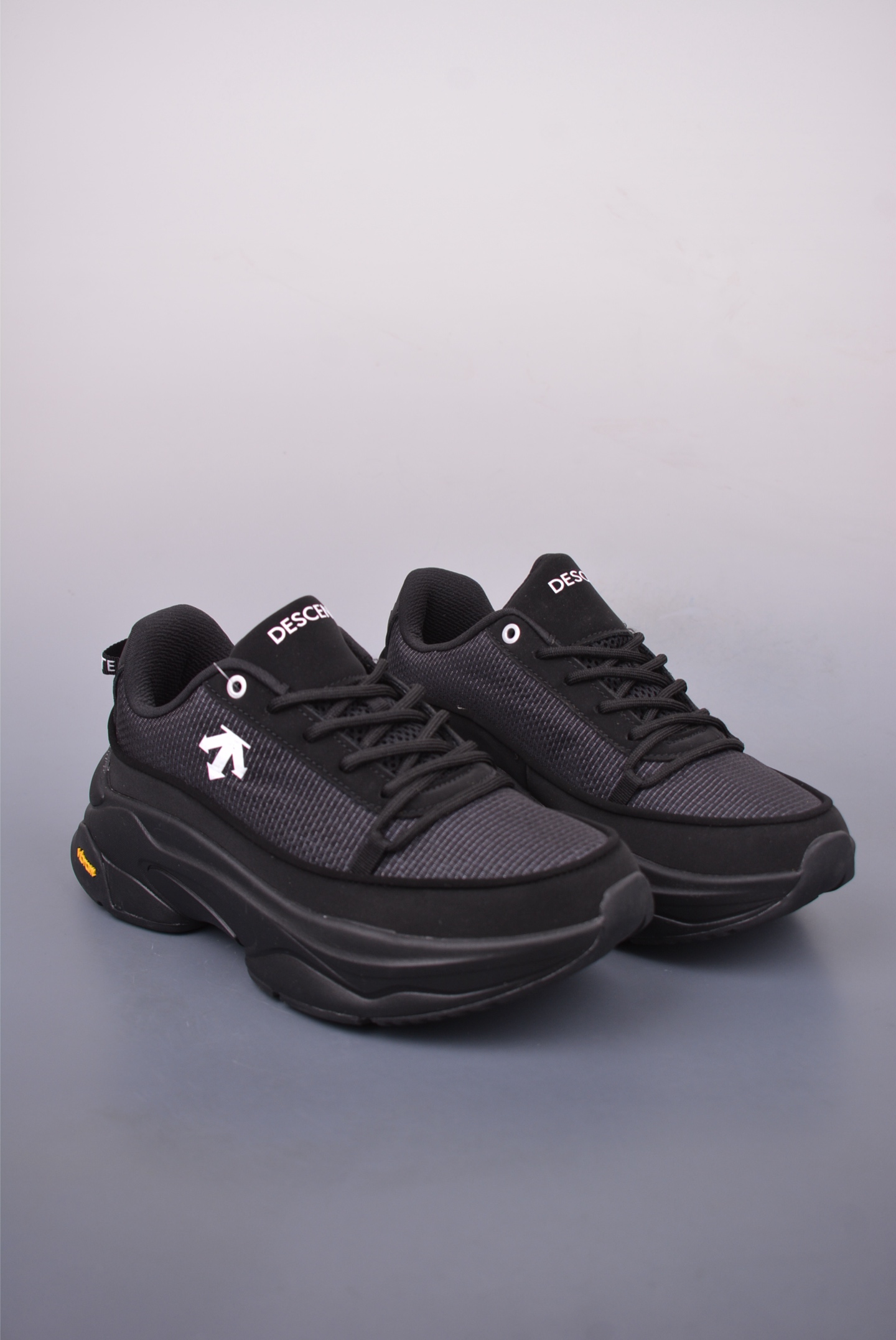 Descente Dualis AP Lightweight Cushioned & Breathable Men's Trail Running Shoes 1 i1748469893003 4716 0 0