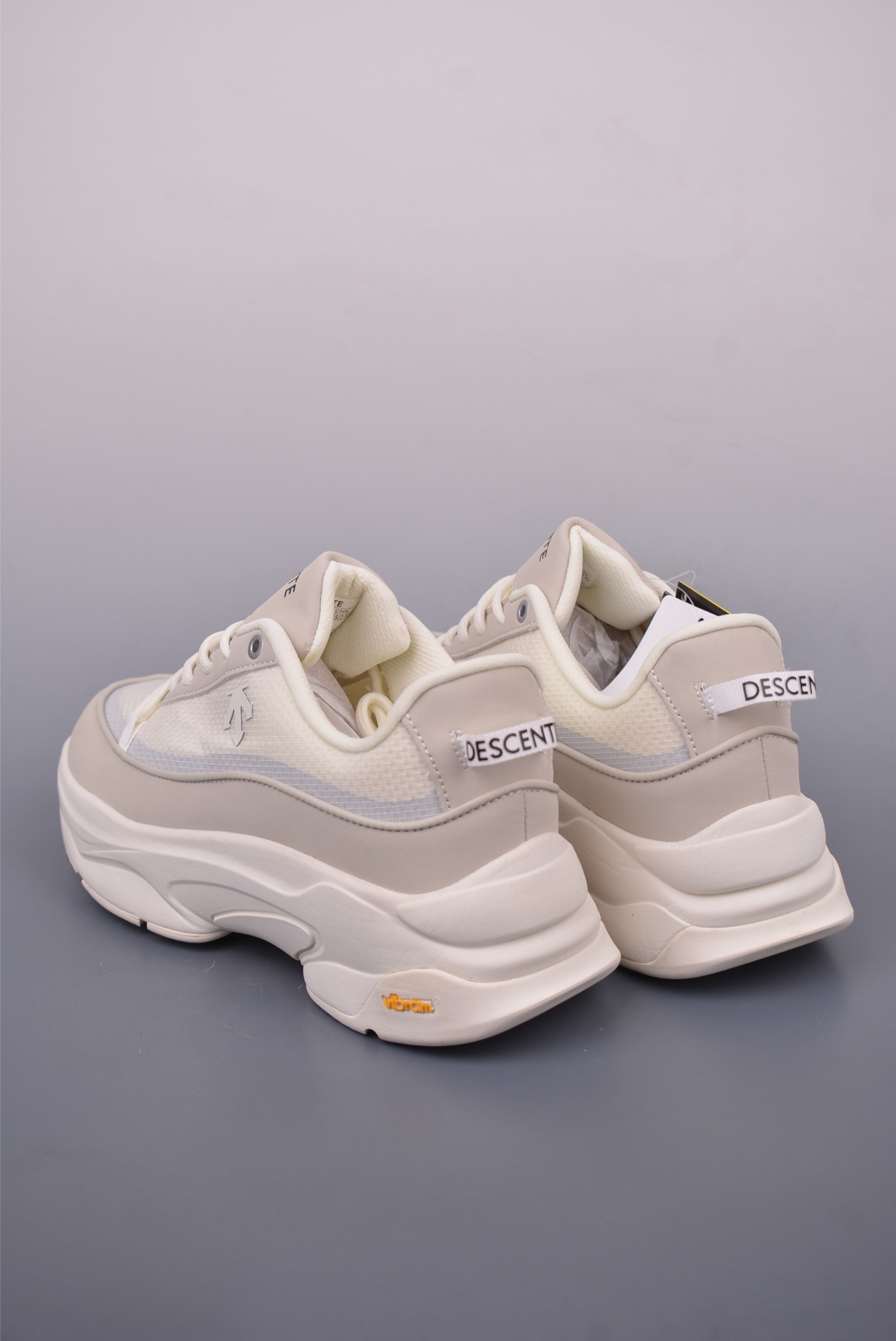 Descente Dualis AP Lightweight Cushioned Breathable Trail Running Shoes 2 i1748469908827 5134 0 1