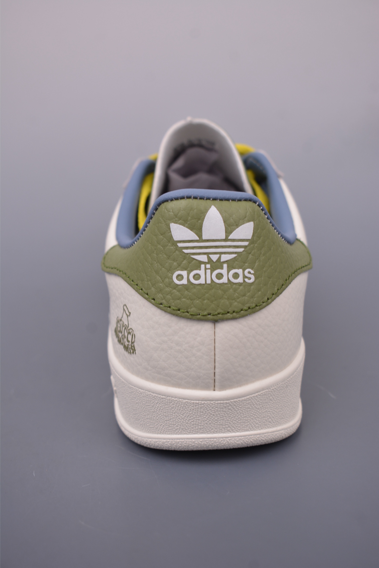 Adidas x Gucci Samba OG: Retro Style, Modern Comfort Sneakers 4 i1748473971118 6362 0 3