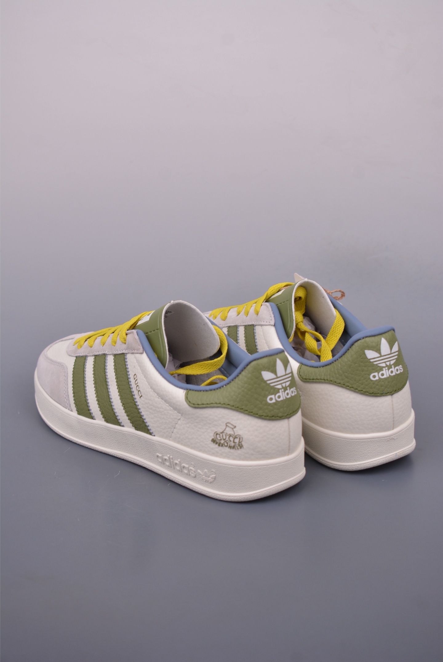 Adidas x Gucci Samba OG: Retro Style, Modern Comfort Sneakers 2 i1748473971161 5560 0 1