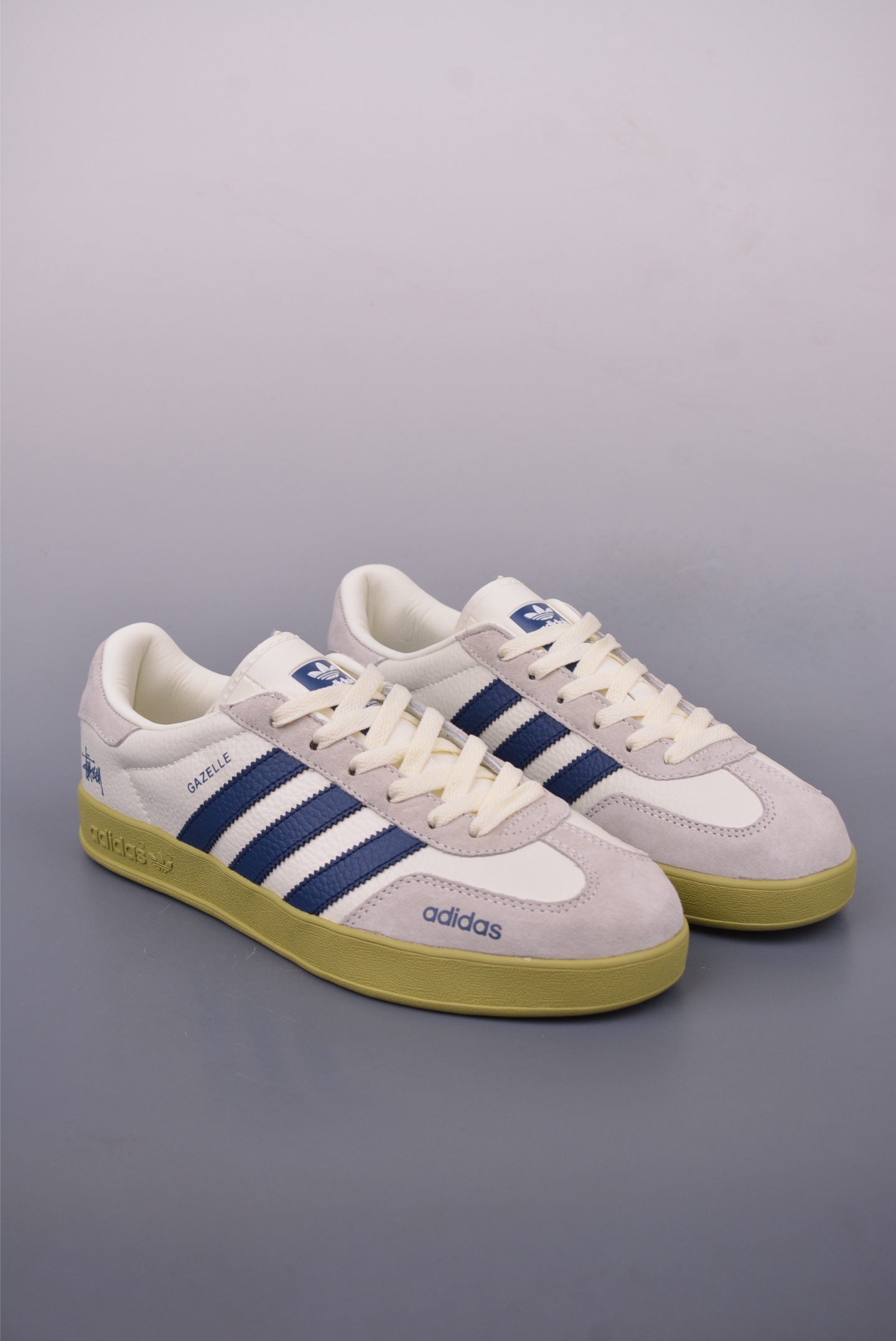 Adidas x Gucci Samba OG Sneakers - Limited Edition Retro Style - Unisex Sizes 4 i1748473989069 1466 0 3