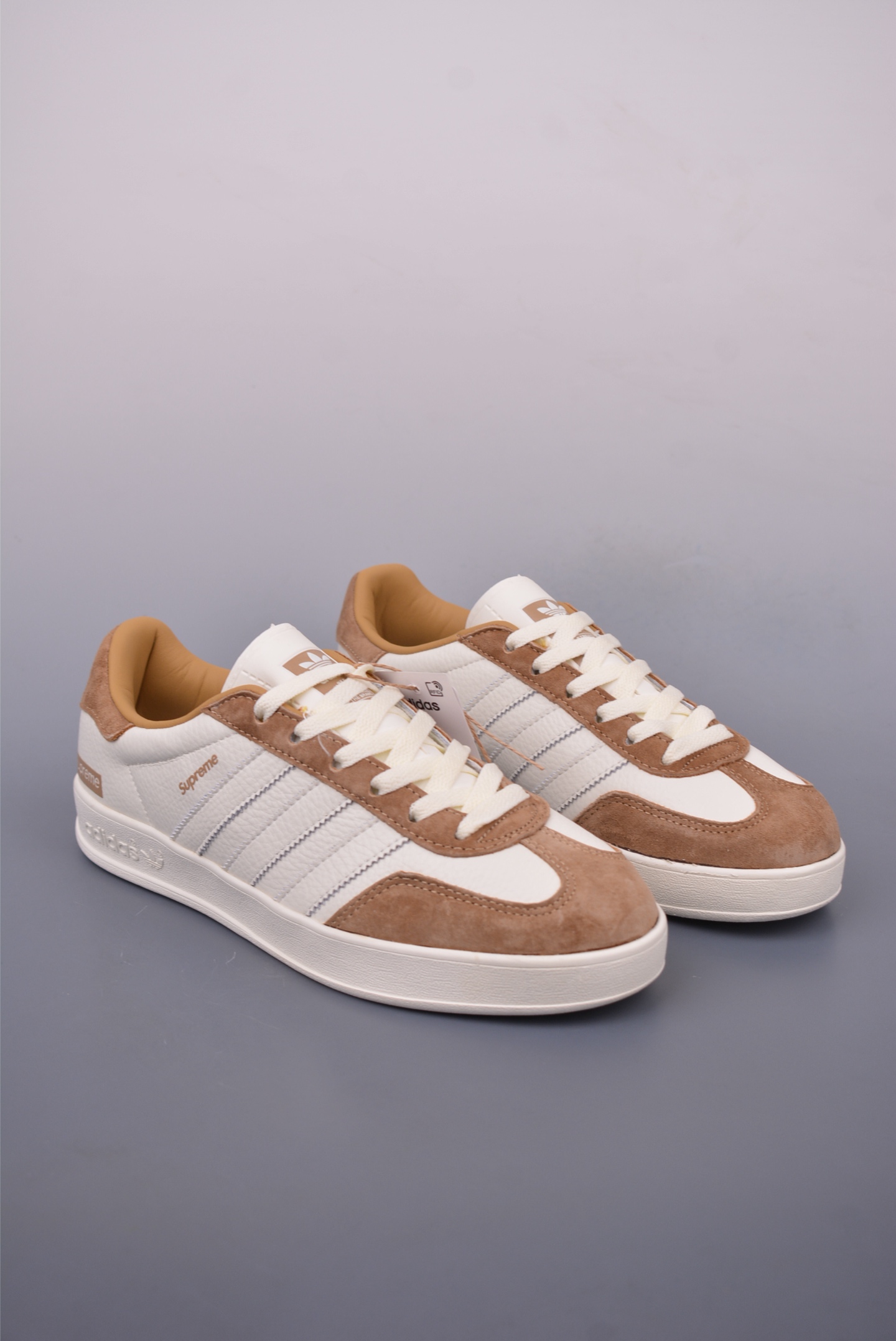 Adidas x Gucci Samba OG Sneakers - Limited Edition Retro Style - Unisex Sizes 3 i1748473989069 9382 0 2