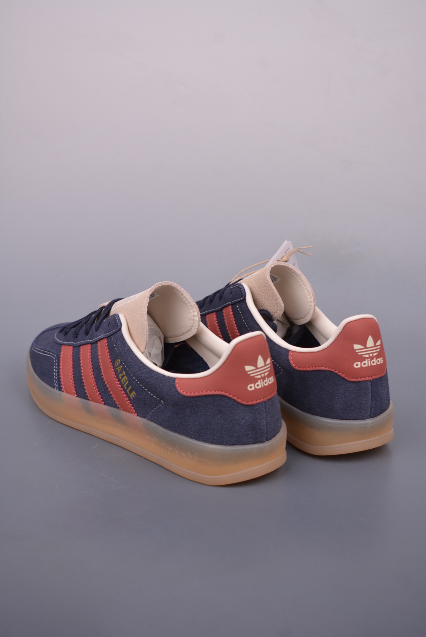 [Adidas Originals Series] Excellent toe design creates a superior fitThe f