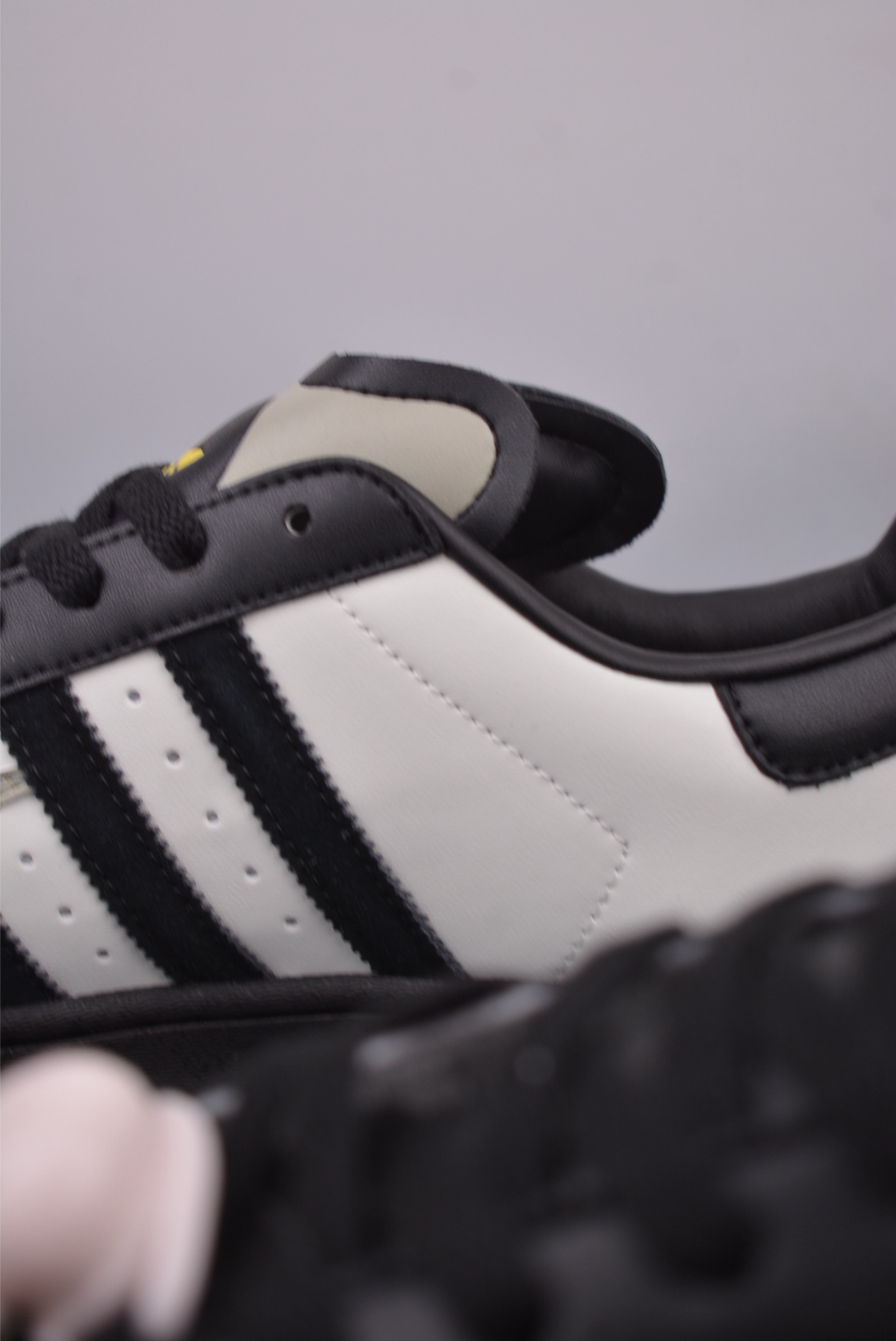 Adidas Originals Superstar 2.0 White Black Leather Shell Toe Sneakers 9 i1748666926922 6845 0 7