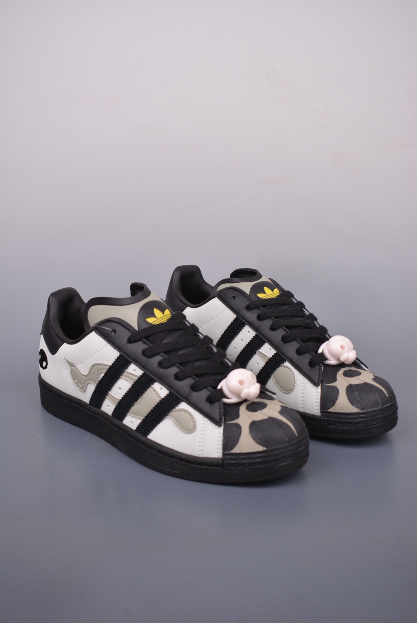Adidas Originals Superstar 2.0 White Black Leather Shell Toe Sneakers 2 i1748666930830 2091 0 0