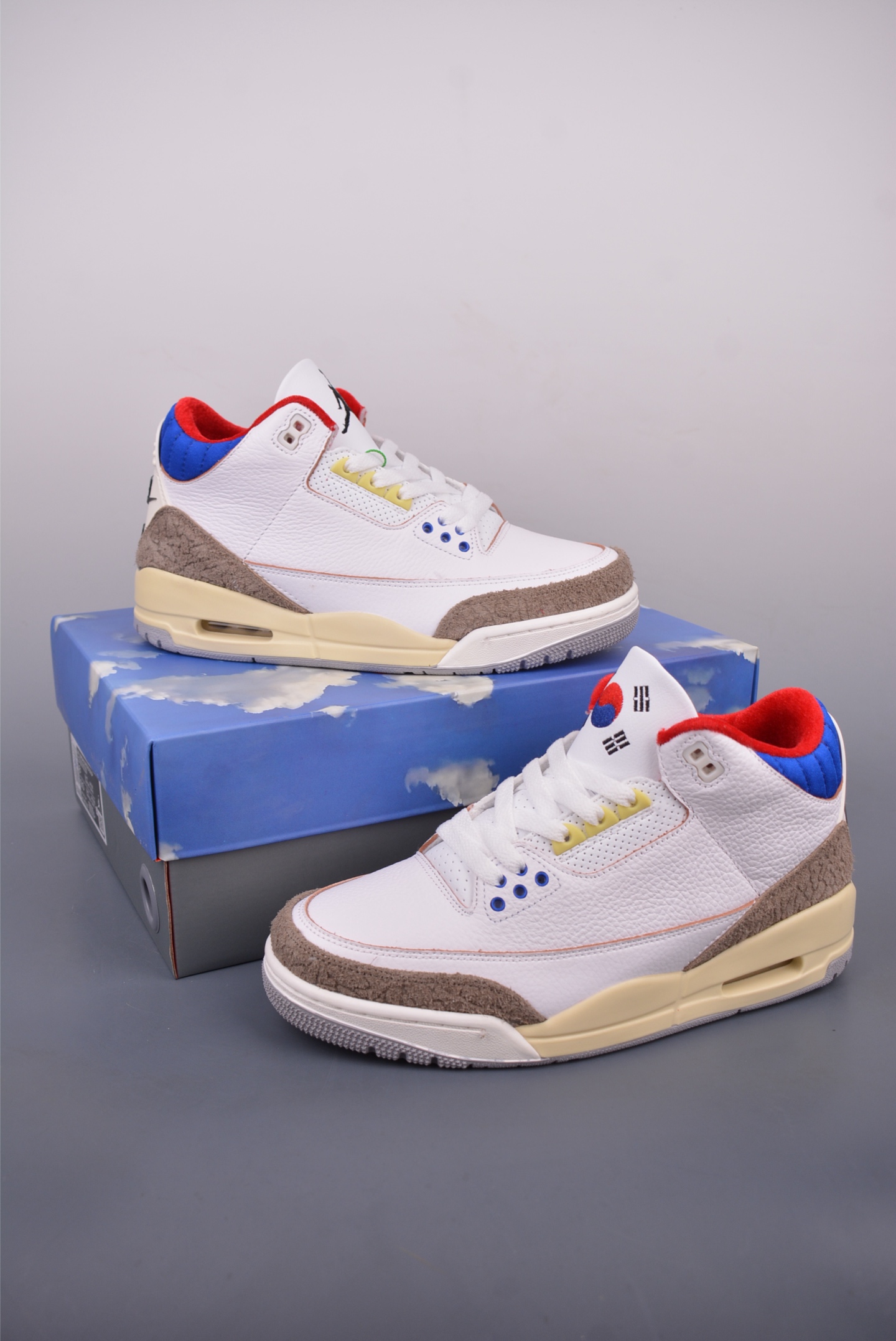 Air Jordan 3 Retro OG SP 'White/Sport Royal' Basketball Shoes 5 i1748667058746 2709 0 4