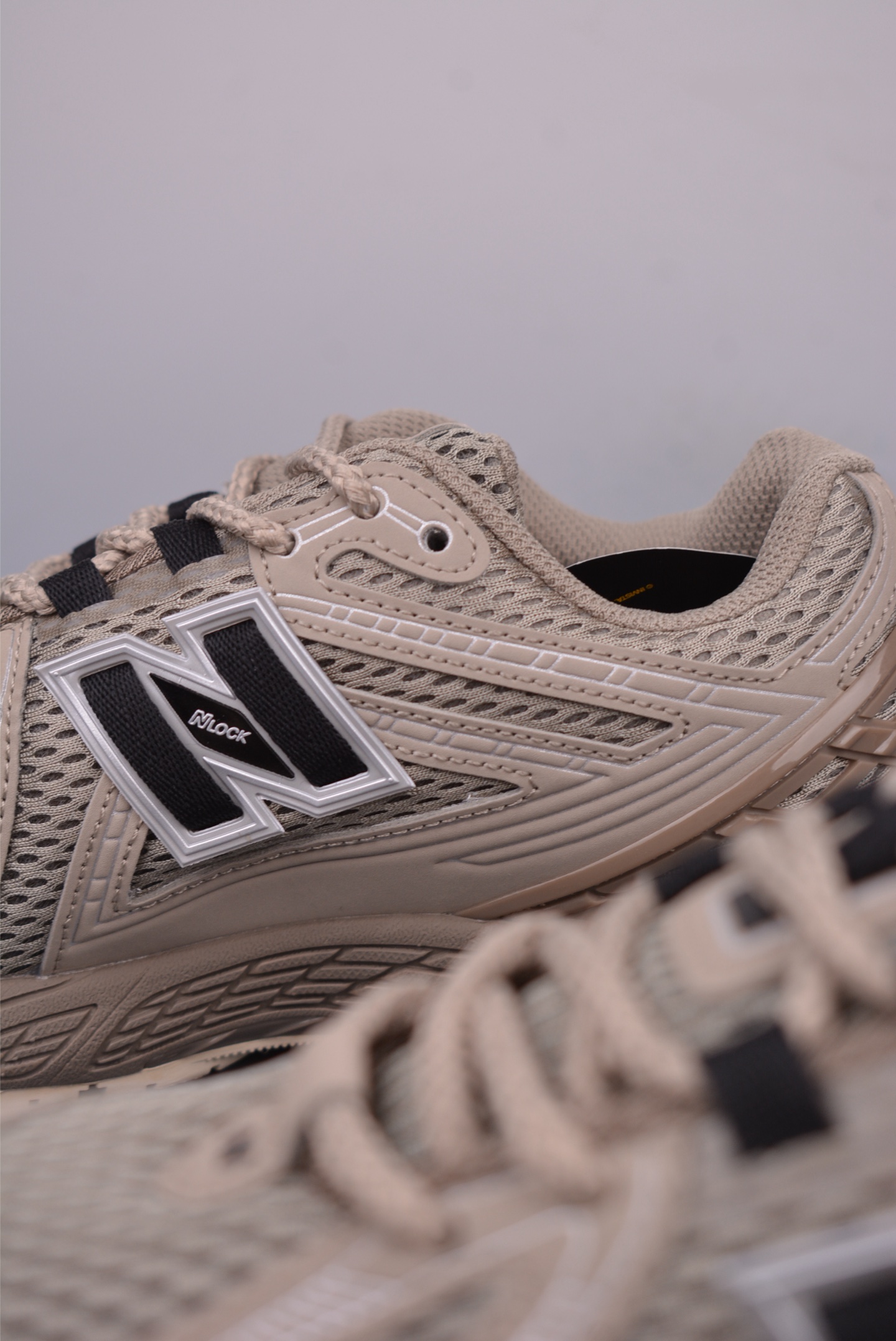 New Balance 1906R Retro Sneakers - Classic Style & Modern Comfort 8 i1748669047953 1962 0 7