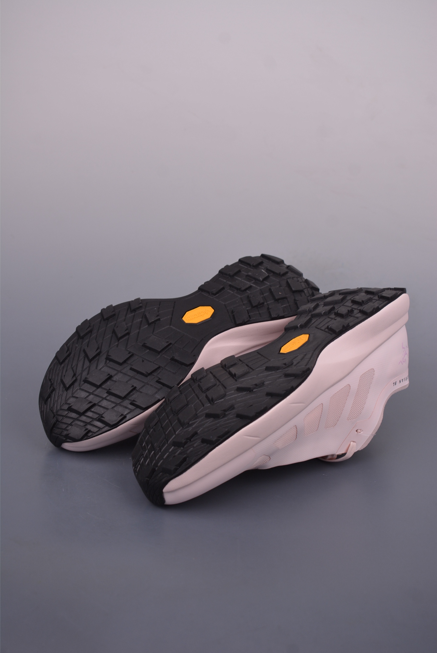 Arc'teryx Konseal LT Women's Trail Running Shoes - Breathable & Lightweight 4 i1748669391219 9552 0 2