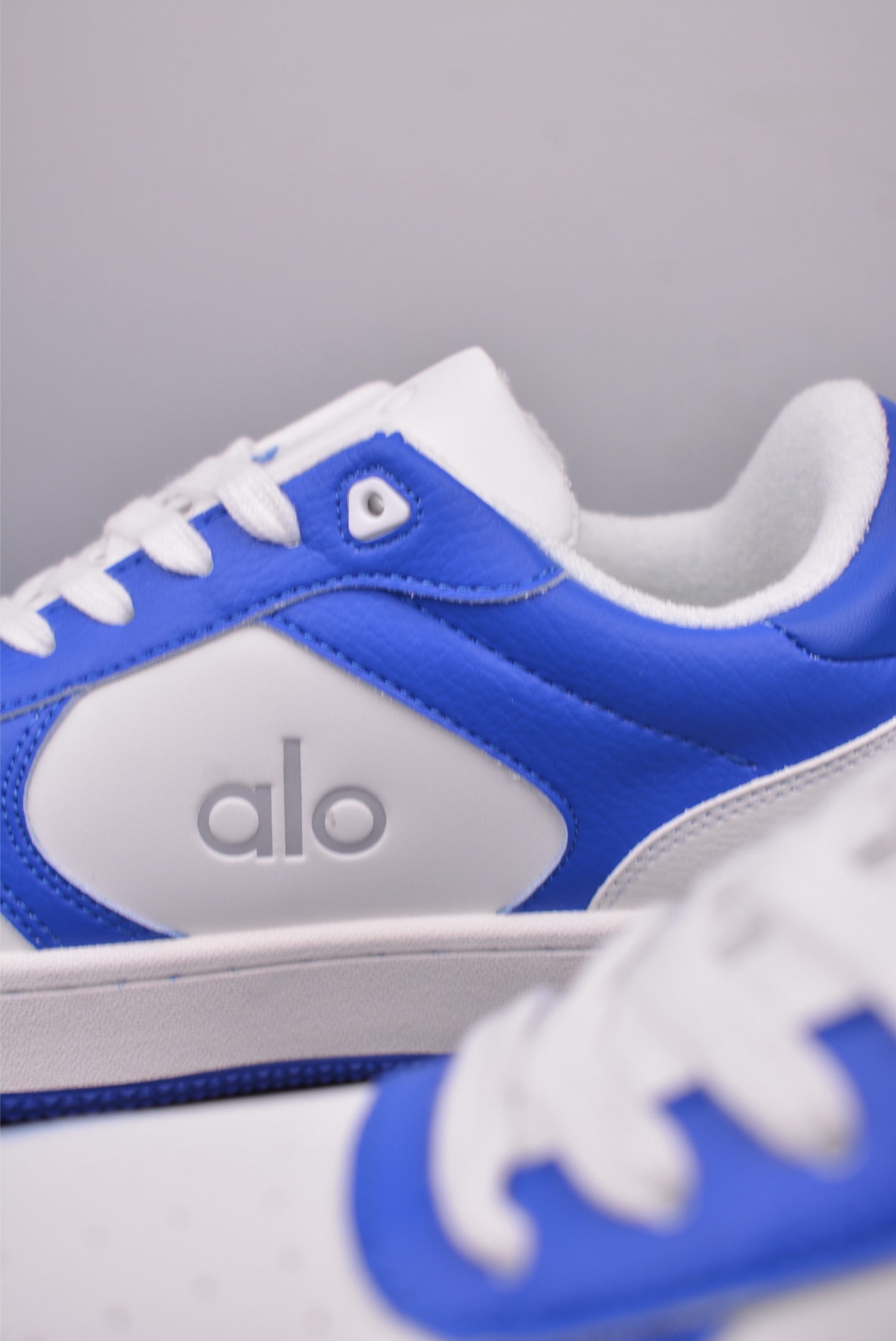 Alo Yoga Recovery Mode Sneakers - Comfortable, Durable, and Stylish Sneakers 8 i1748669578949 6767 0 7