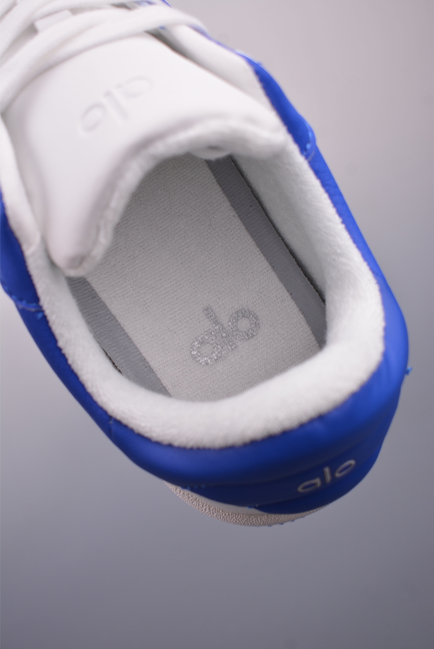 Alo Yoga Recovery Mode Sneakers - Comfortable, Durable, and Stylish Sneakers 9 i1748669583465 9232 0 8