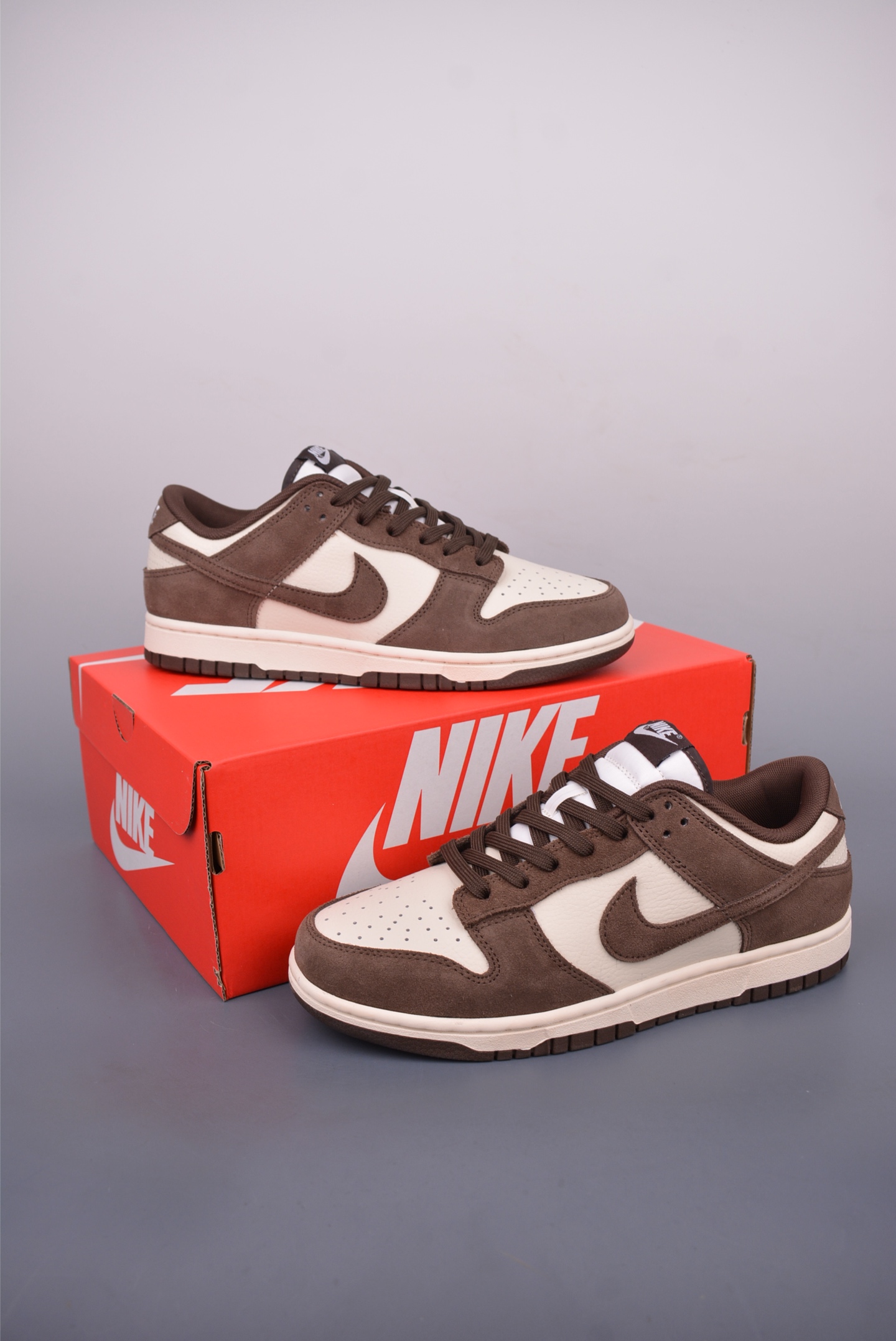 Nike SB Dunk Low Brown Premium Leather Sneakers - Comfortable & Stylish 6 i1748671837205 7019 0 4