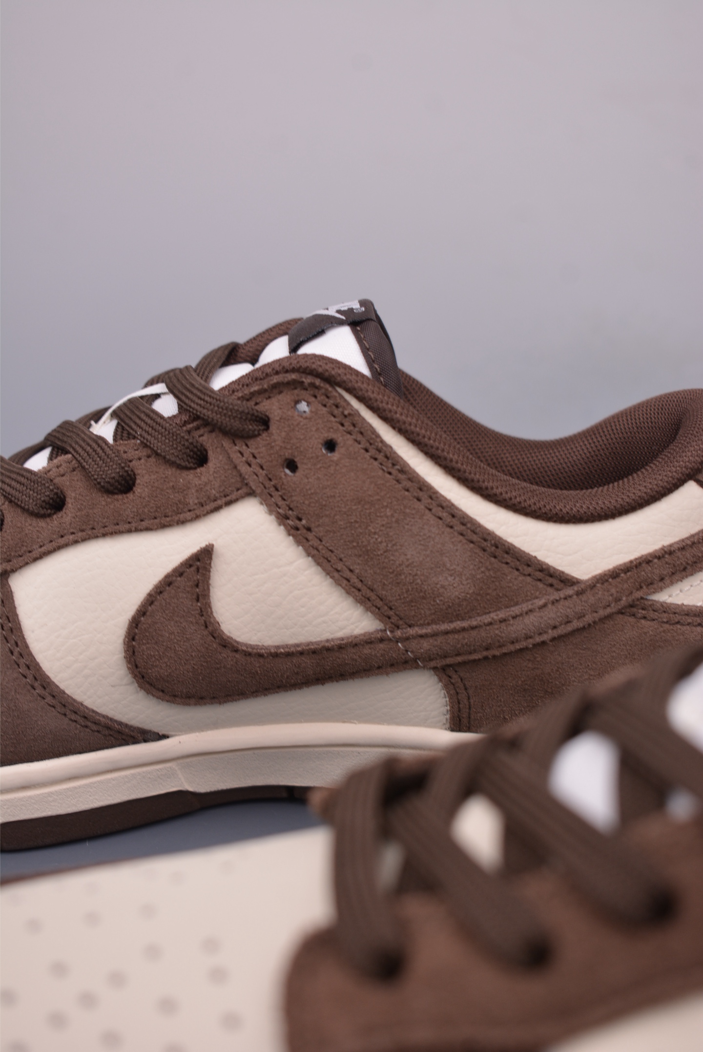 Nike SB Dunk Low Brown Premium Leather Sneakers - Comfortable & Stylish 9 i1748671837277 1510 0 7