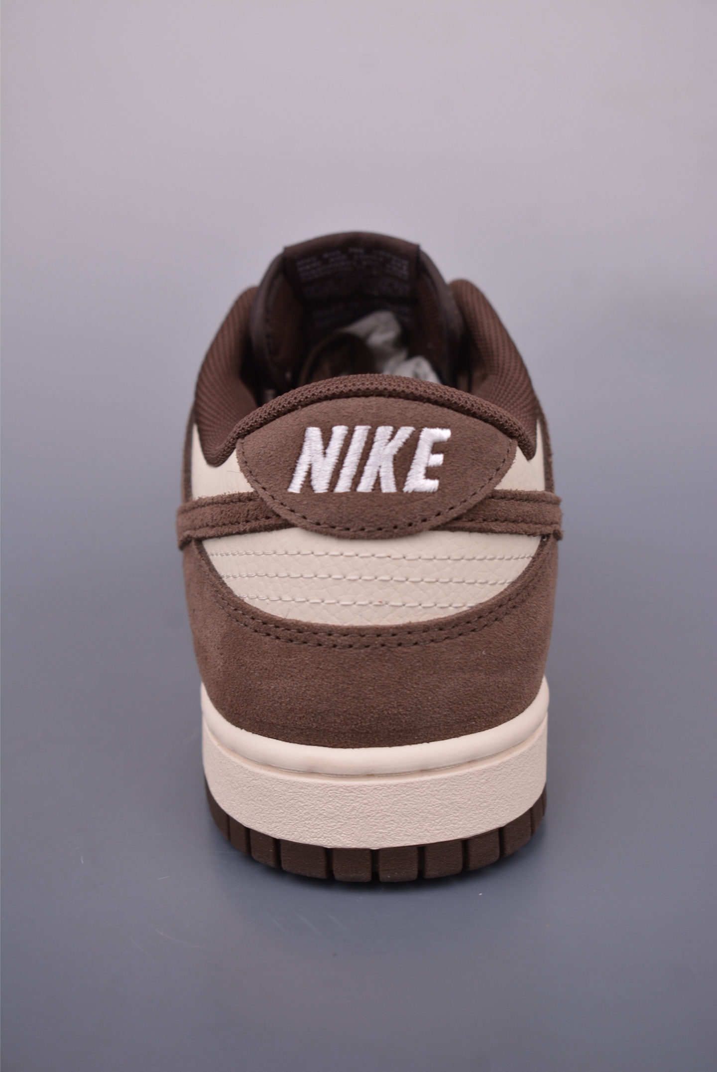 Nike SB Dunk Low Brown Premium Leather Sneakers - Comfortable & Stylish 5 i1748671841767 255 0 3
