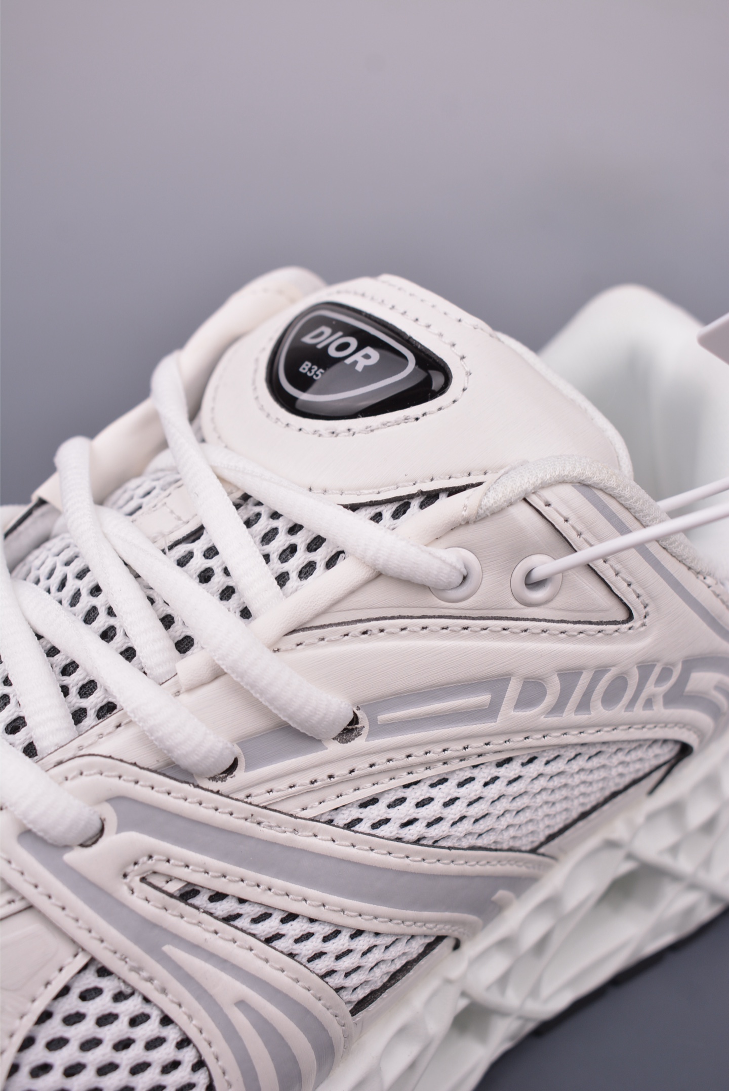 Dior B35 NXT Sneakers: 3D Printed, Mesh, and Retro Style 8 i1748672064670 9949 0 6