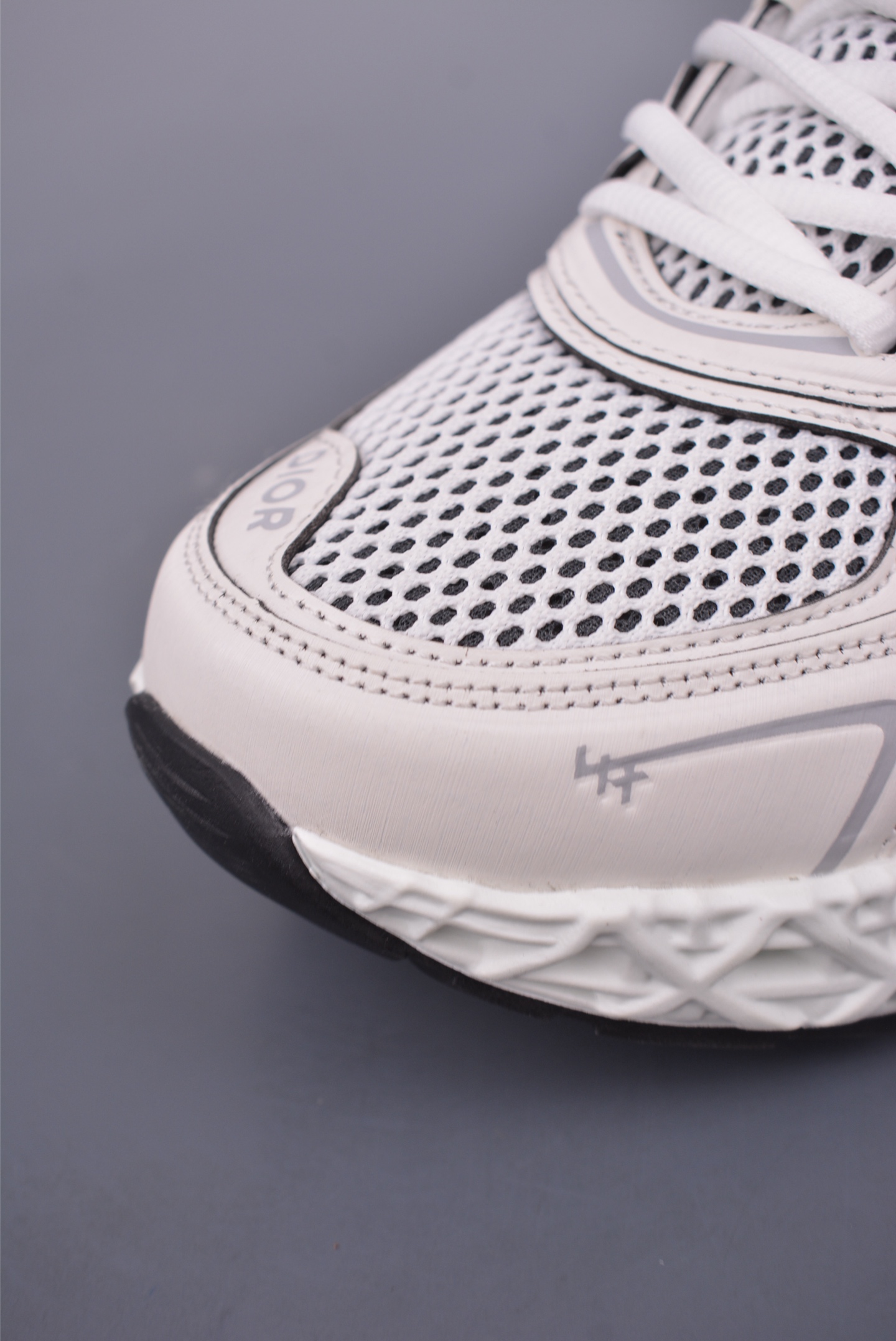 Dior B35 NXT Sneakers: 3D Printed, Mesh, and Retro Style 7 i1748672069241 7318 0 5