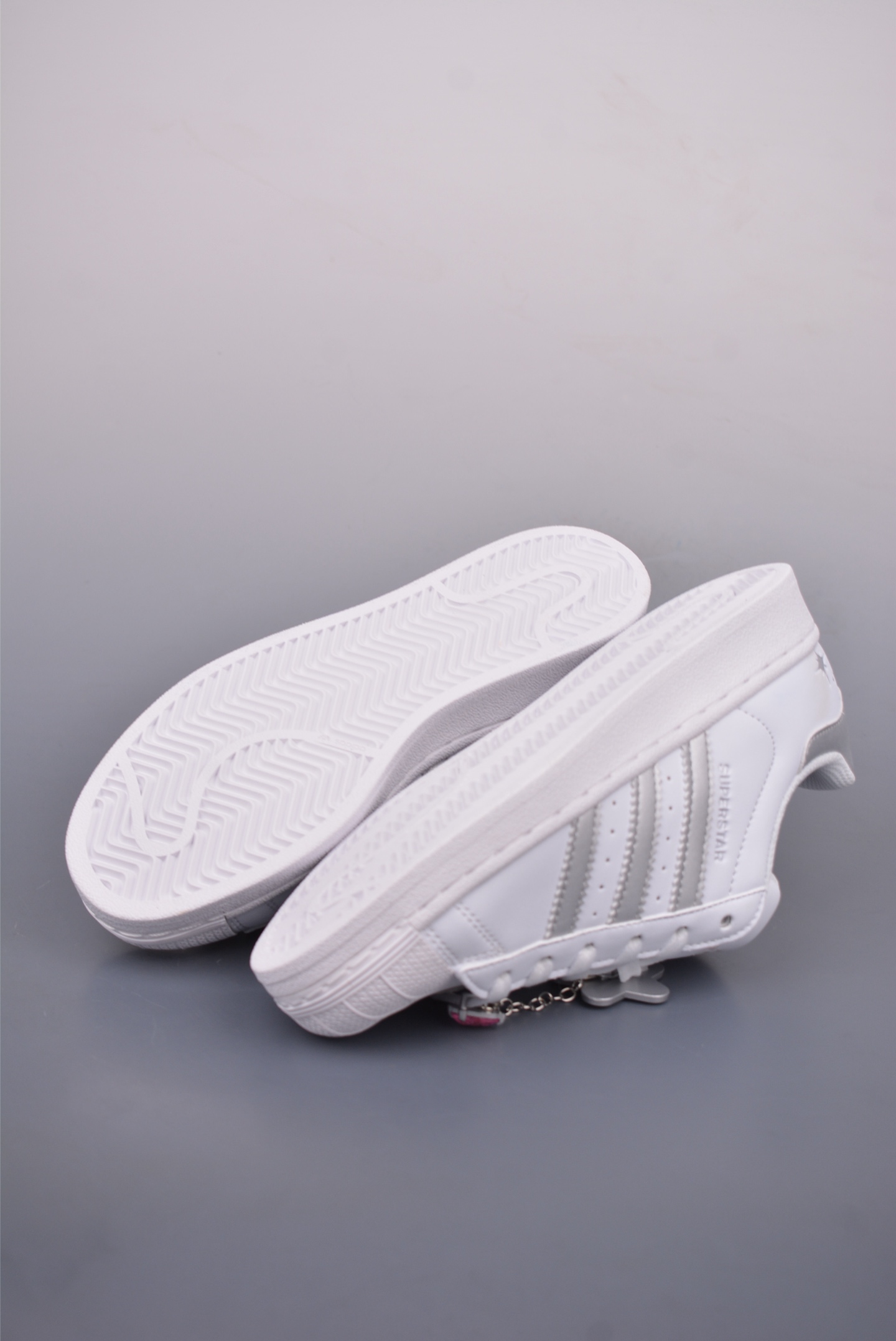 Adidas Originals Superstar 2代 2025全新版本 贝壳头 JQ8777