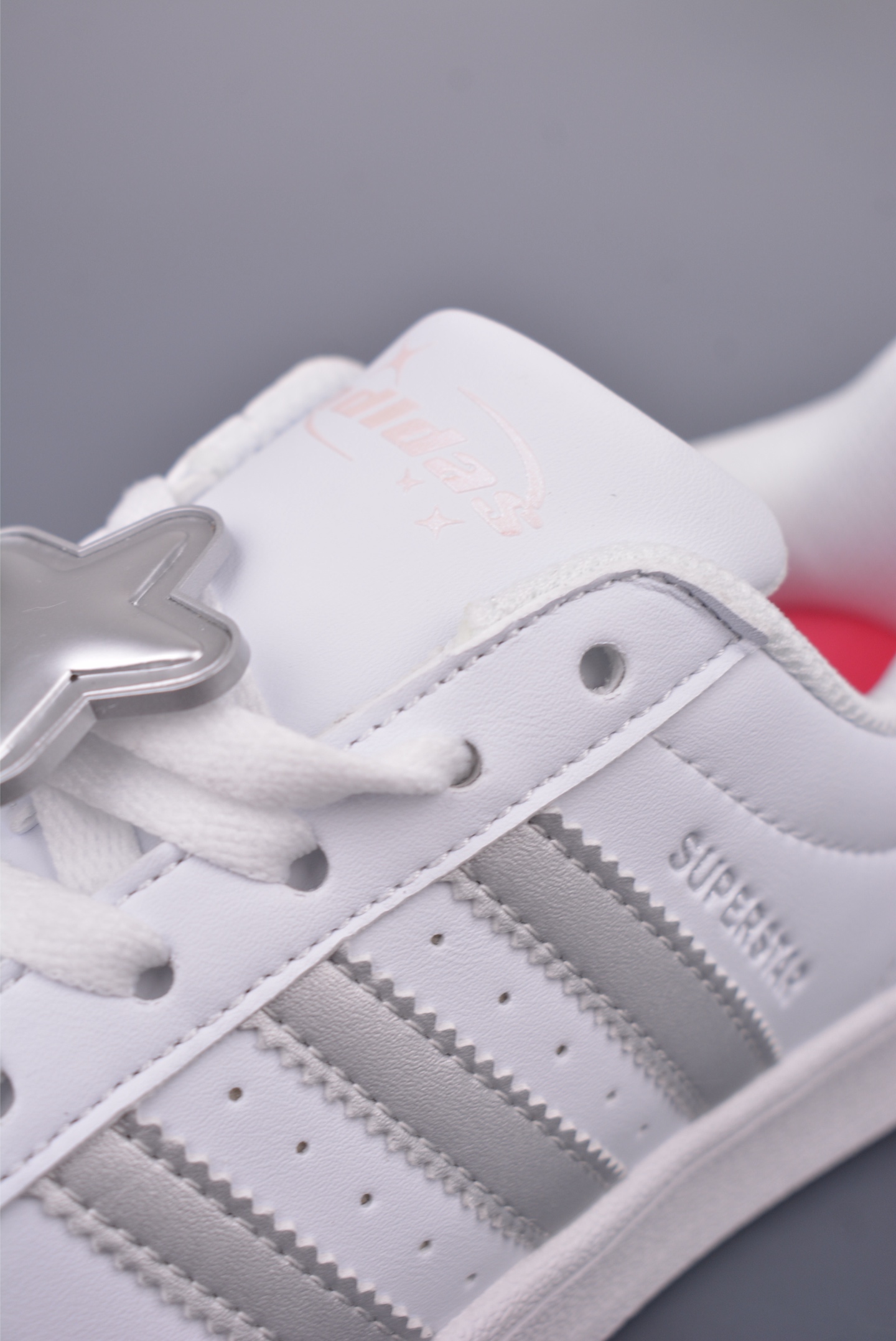 Adidas Originals Superstar 2代 2025全新版本 贝壳头 JQ8777