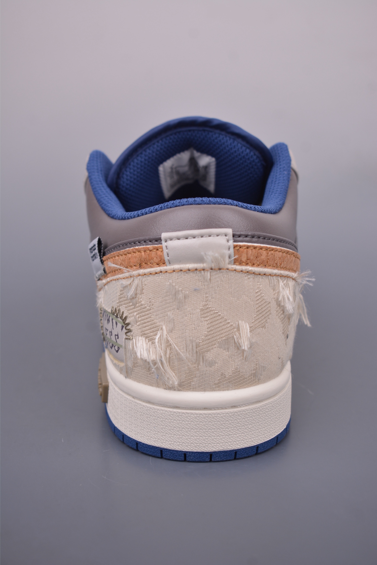 Nike Jordan Air Jordan 1 拓荒骑士 棕灰  553558-414