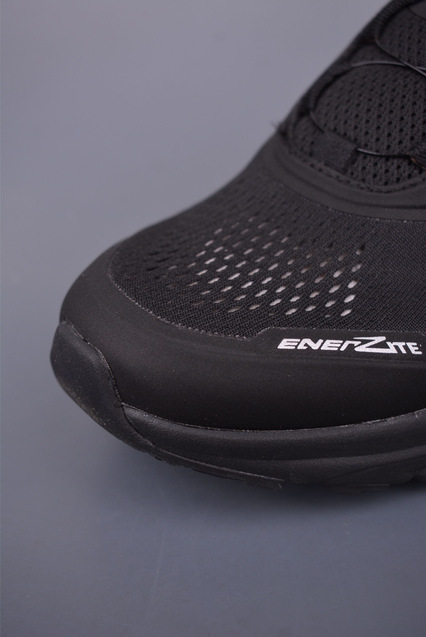 DESCENTE迪桑特 PRIMER GTX 广东纯原版本 时尚休闲运动覆盖防水男子越野跑鞋 D3432LCR23 DESCENTE迪桑特 PRIMER GTX 广东纯原版本 时尚休闲运动覆盖防水男子越野跑鞋 D3432LCR23