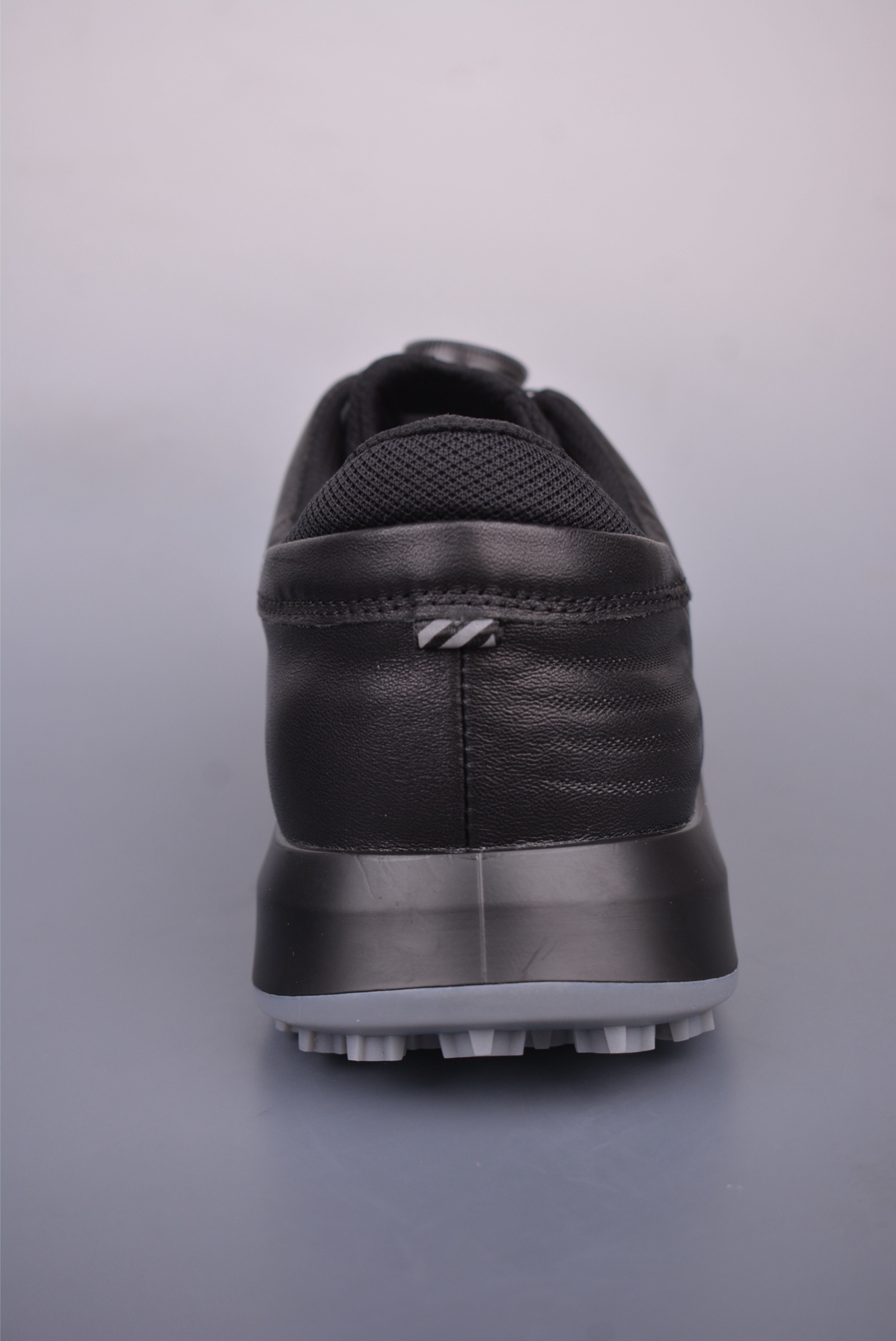 ECCO爱步男鞋 夏季运动鞋潮酷时尚跑步鞋 1008346 ECCO爱步男鞋 夏季运动鞋潮酷时尚跑步鞋 1008346