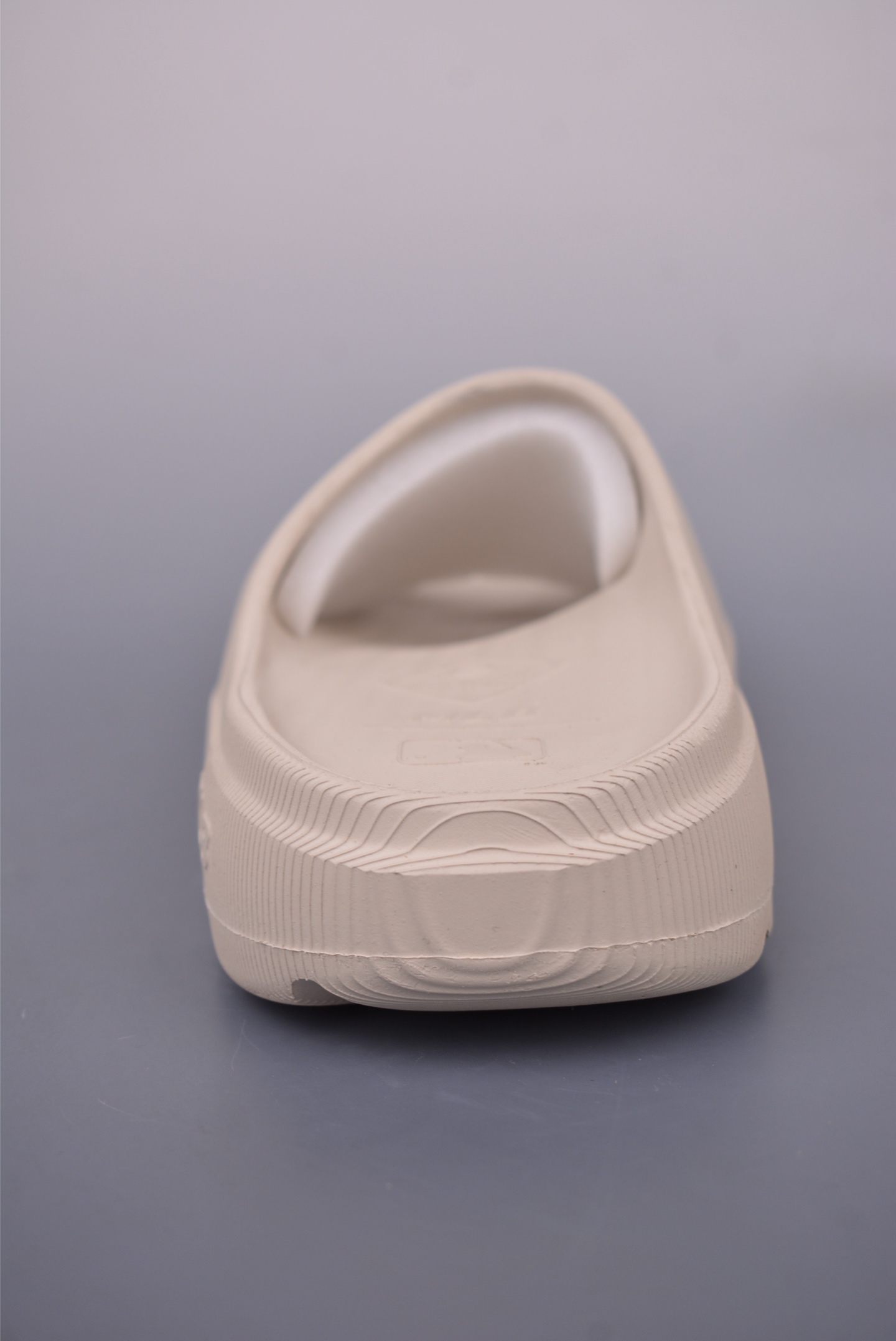 NY美国榄球洋基队限定 x 韩国限定MLB MLB 夏季单品 韩国代购品质 MLB 拖鞋-Chinese UA Cheap High Quatity Brand Clothes Bags handbags Sneakers wholesale wholesaler seller from China Factory suppliers Fashion Clothing Shoes best Quality Beautiful Price NY美国榄球洋基队限定 x 韩国限定MLB MLB 夏季单品 韩国代购品质 MLB 拖鞋