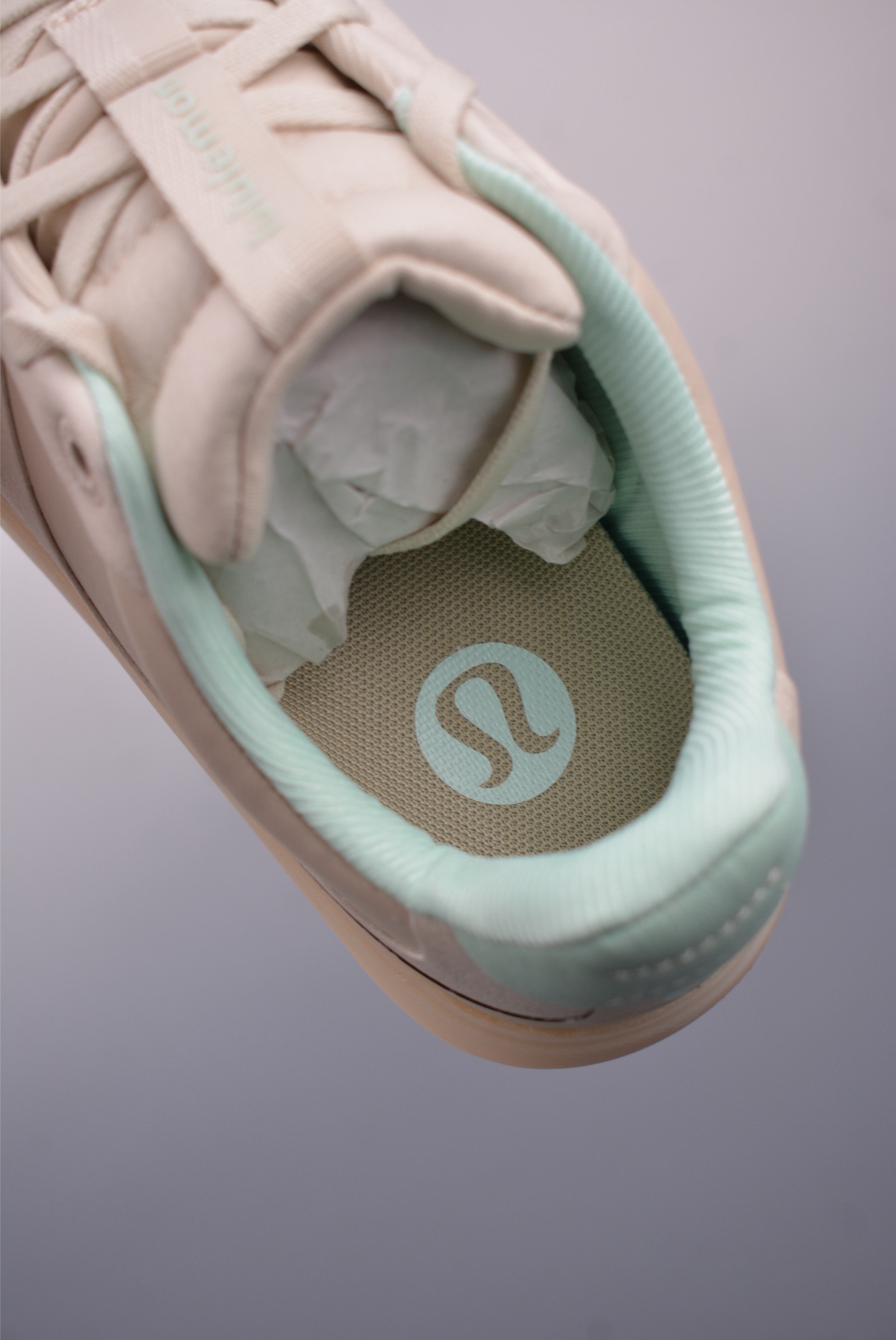 国际瑜伽服装运动品牌 广东纯原版本 露露乐蒙/Lululemon W Cityverse Low 城市律动系列低帮健身训练透气休闲运动板鞋  LW9FFIS