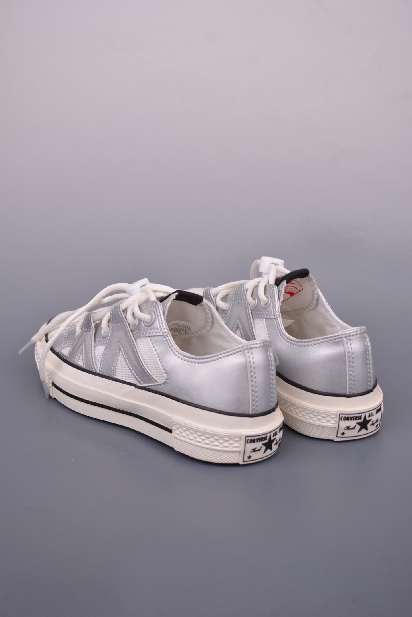 Converse Chuck 1970s 未来银 匡威官方新款 银白光泽邂逅潮流型格 A15187C 高帮 A15188C 低帮-Chinese UA Cheap High Quatity Brand Clothes Bags handbags Sneakers wholesale wholesaler seller from China Factory suppliers Fashion Clothing Shoes best Quality Beautiful Price Converse Chuck 1970s 未来银 匡威官方新款 银白光泽邂逅潮流型格 A15187C 高帮 A15188C 低帮