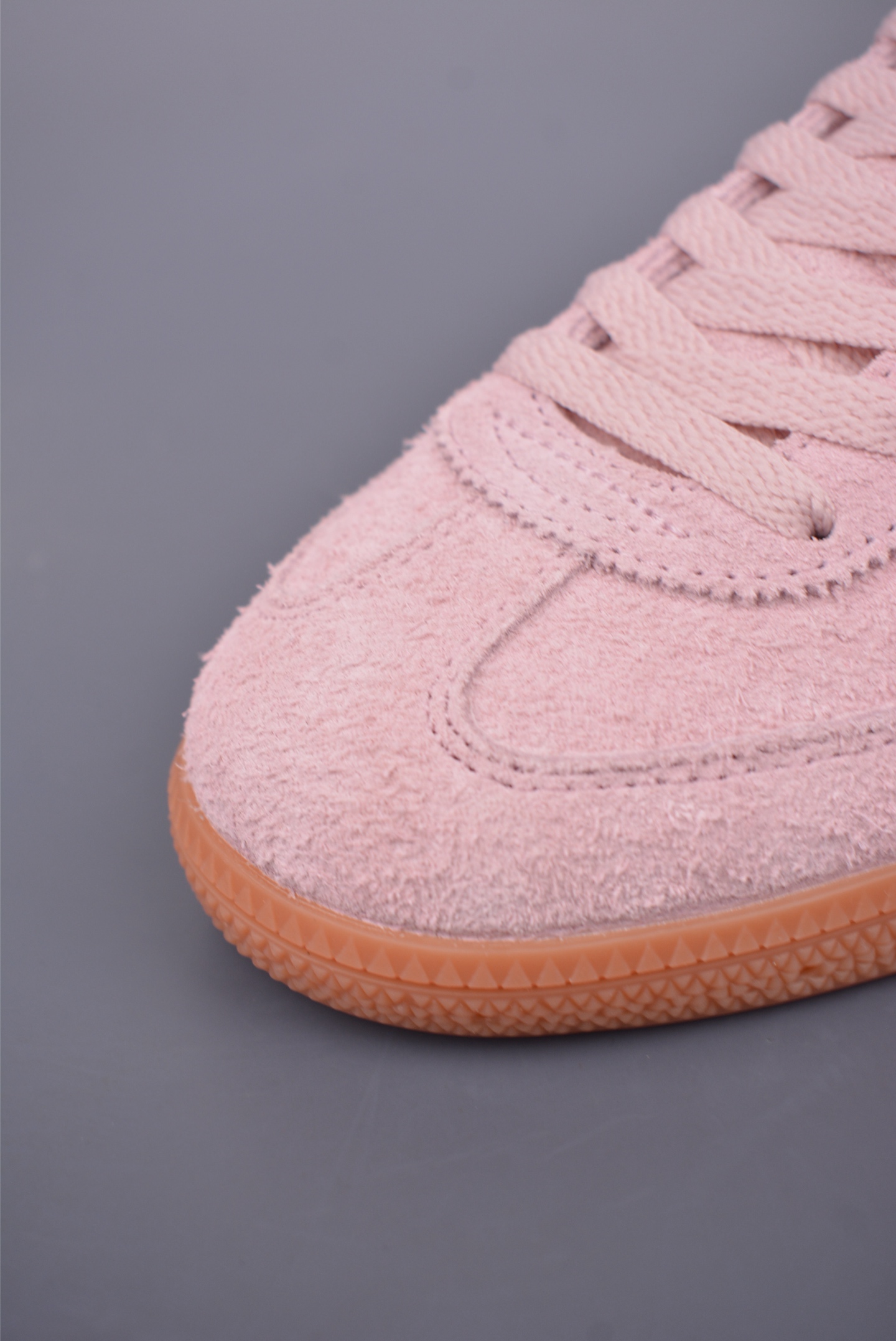 Adidas Handball Spezial 阿迪达斯经典款 复古休闲板鞋 IF6561-Chinese UA Cheap High Quatity Brand Clothes Bags handbags Sneakers wholesale wholesaler seller from China Factory suppliers Fashion Clothing Shoes best Quality Beautiful Price Adidas Handball Spezial 阿迪达斯经典款 复古休闲板鞋 IF6561