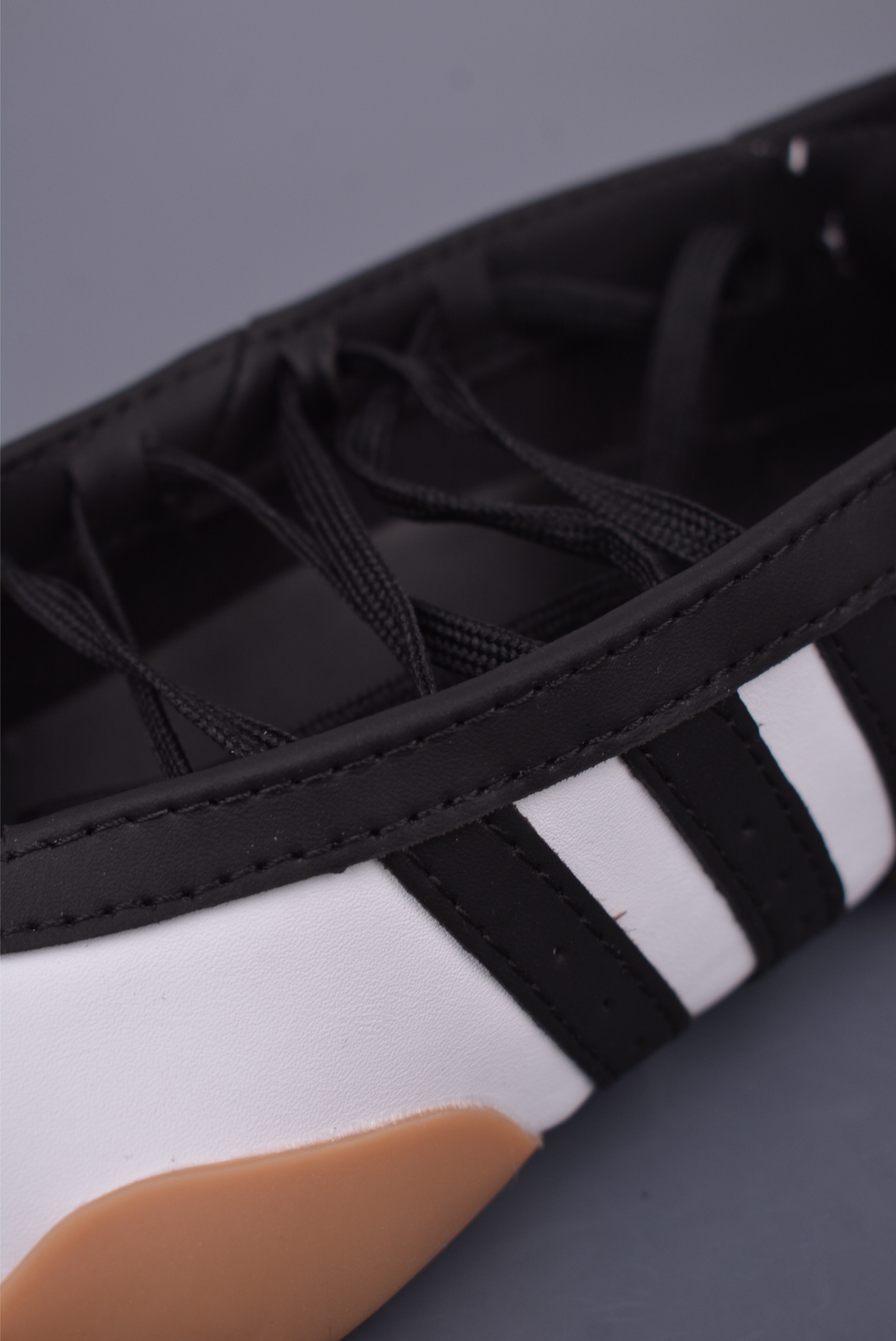 adidas TAEKWONDO MEI W OFF 芭蕾风运动鞋  JR7030