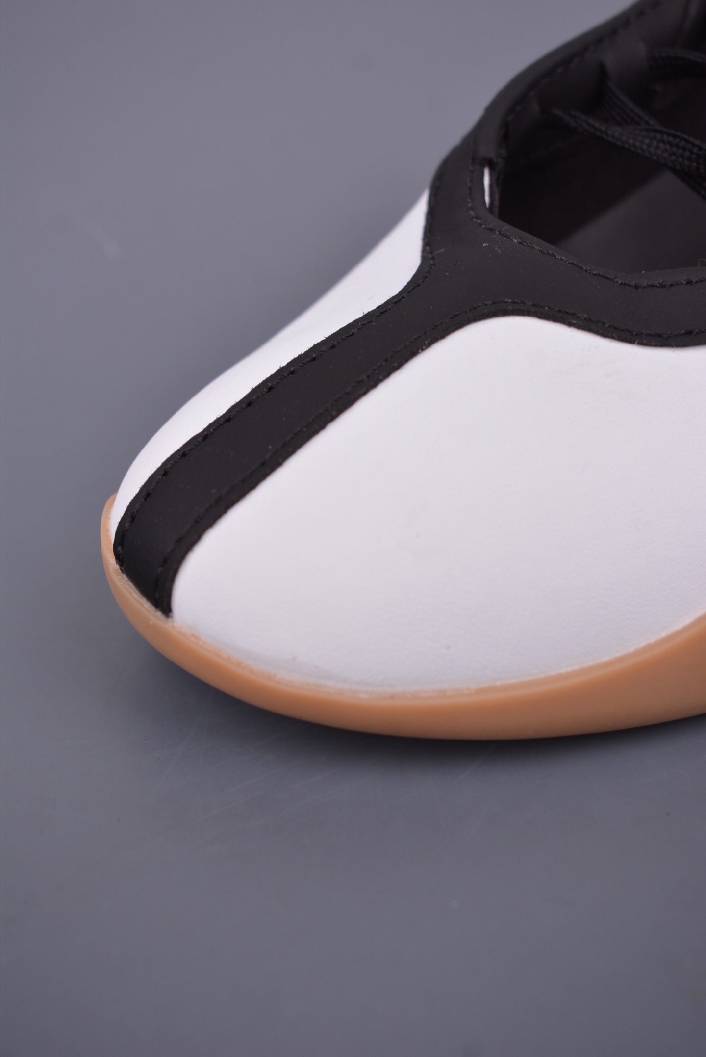 adidas TAEKWONDO MEI W OFF 芭蕾风运动鞋  JR7030